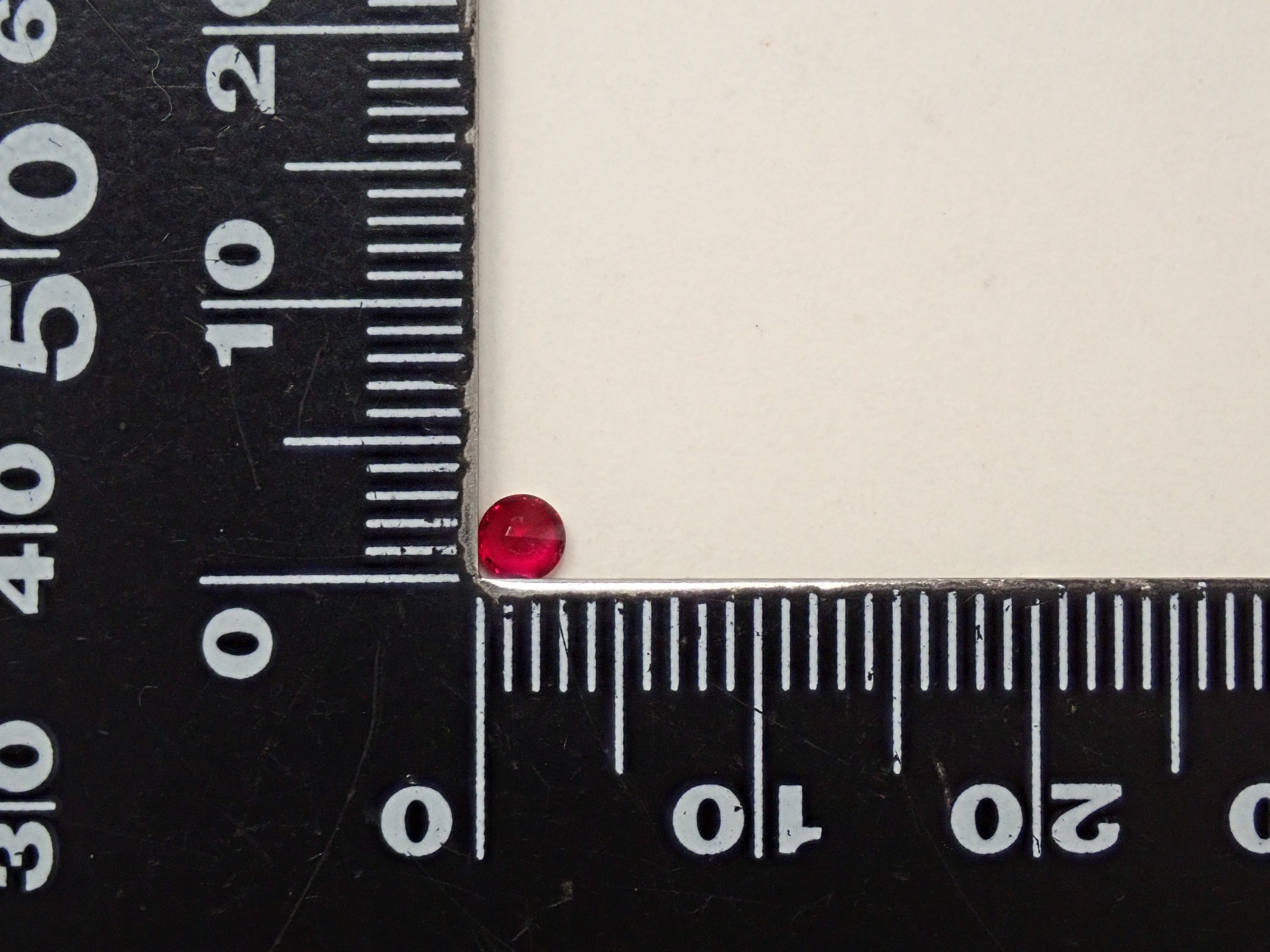 1/5 22時販売】グリーンランド産ルビー 3.2mm/0.152ctルース 証明書