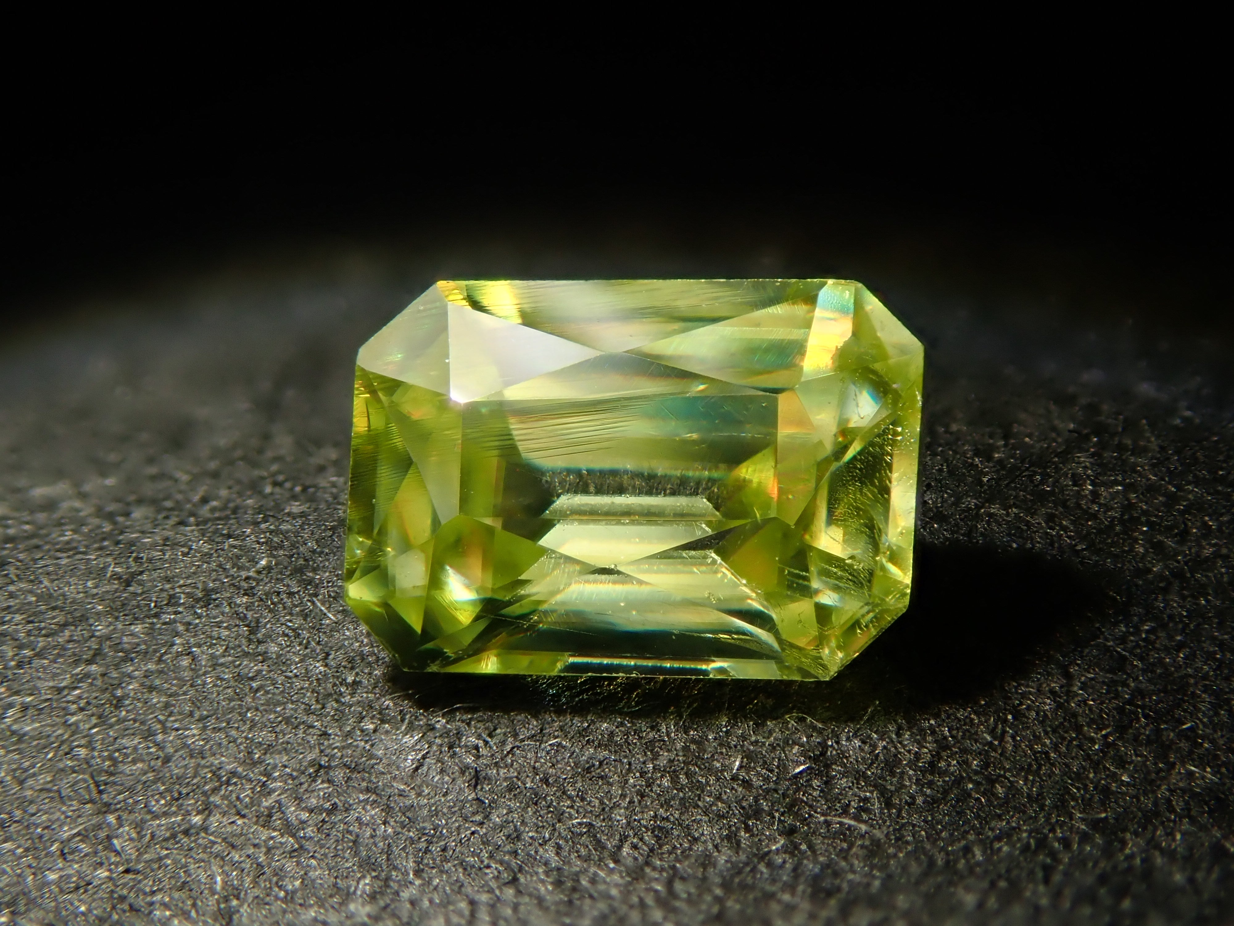 Zimbabwean sphene 0.417ct loose stone
