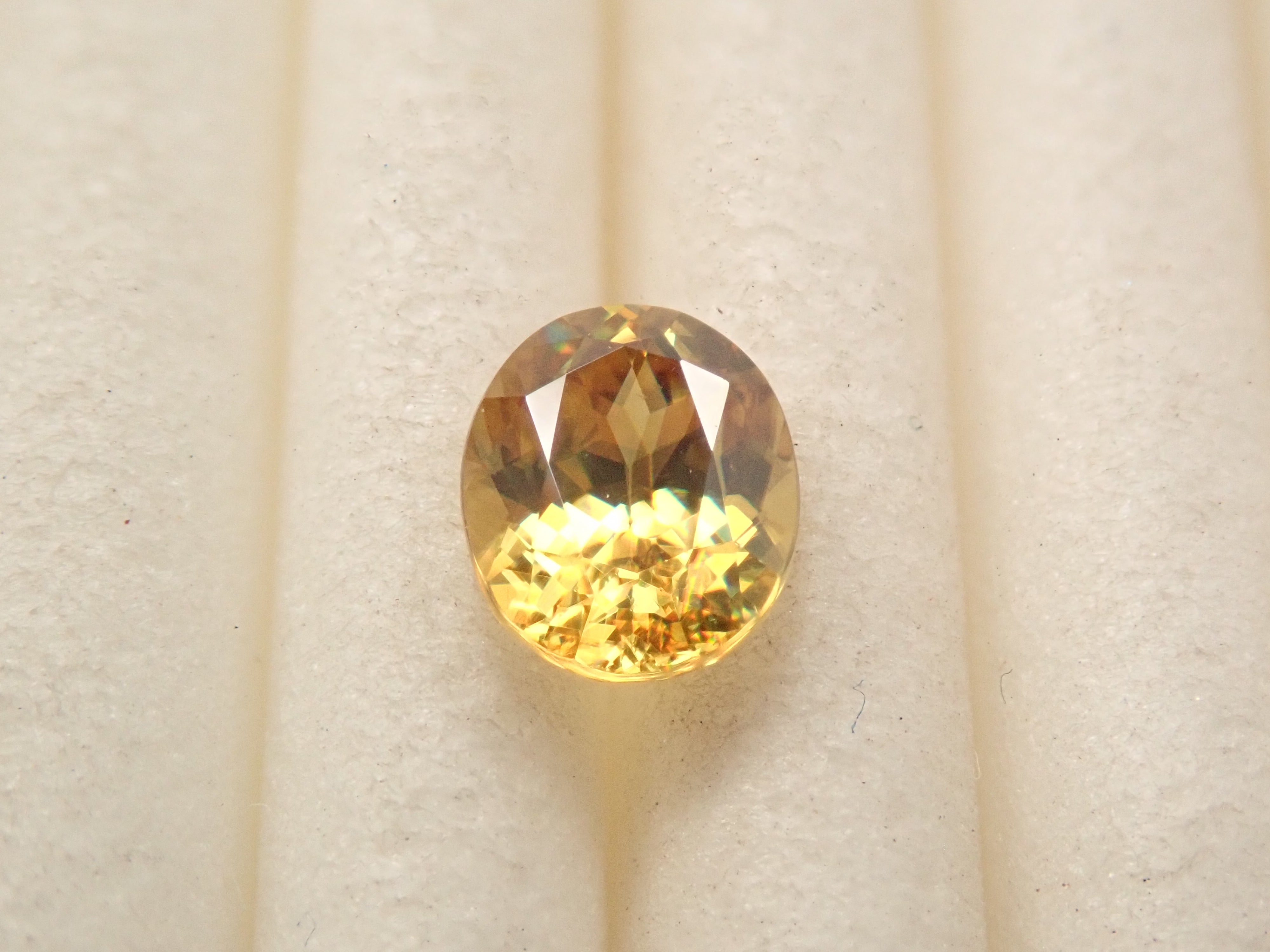 [12560829] Pakistani sphene 0.404ct loose stone