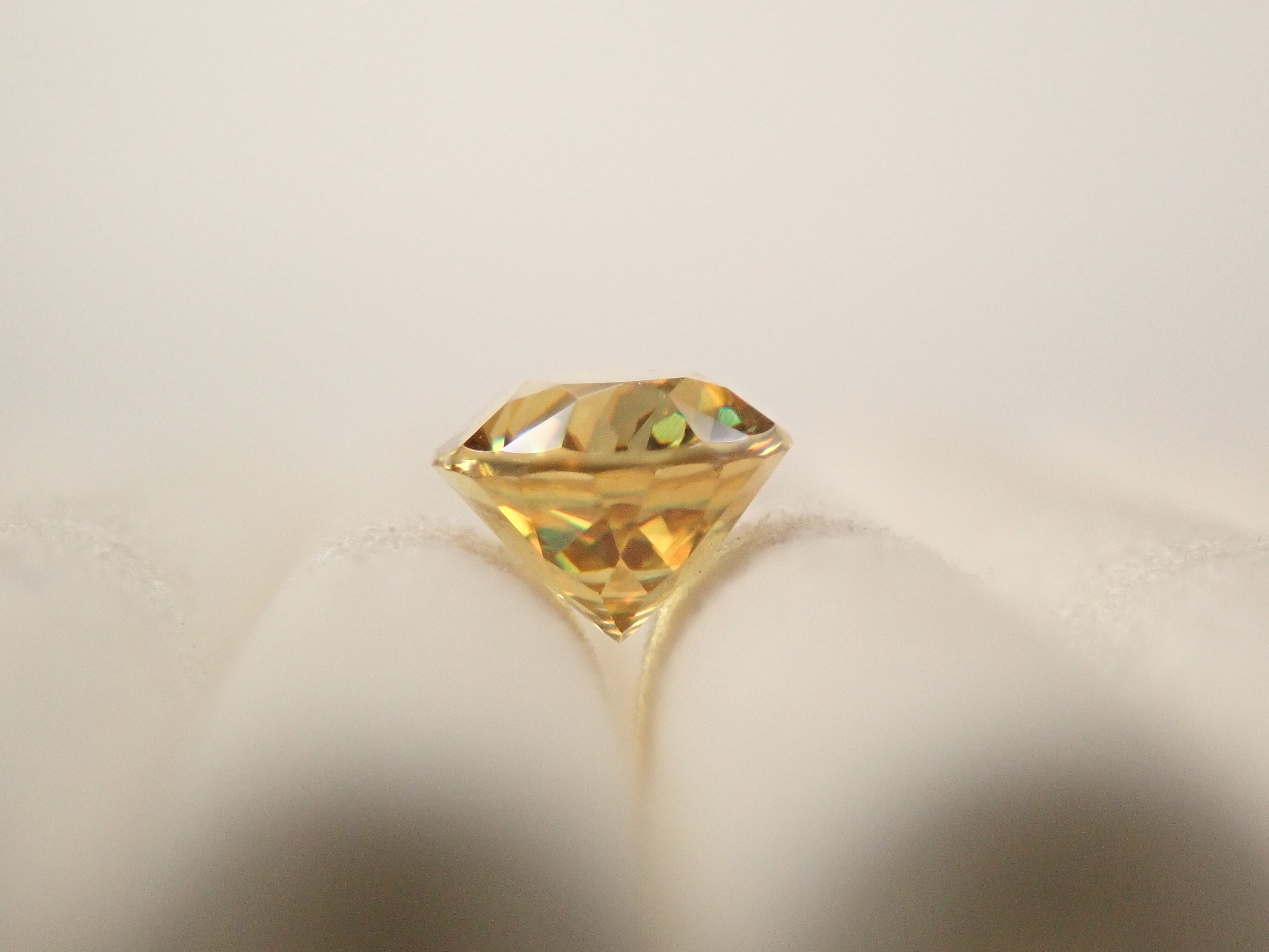 [12560829] Pakistani sphene 0.404ct loose stone