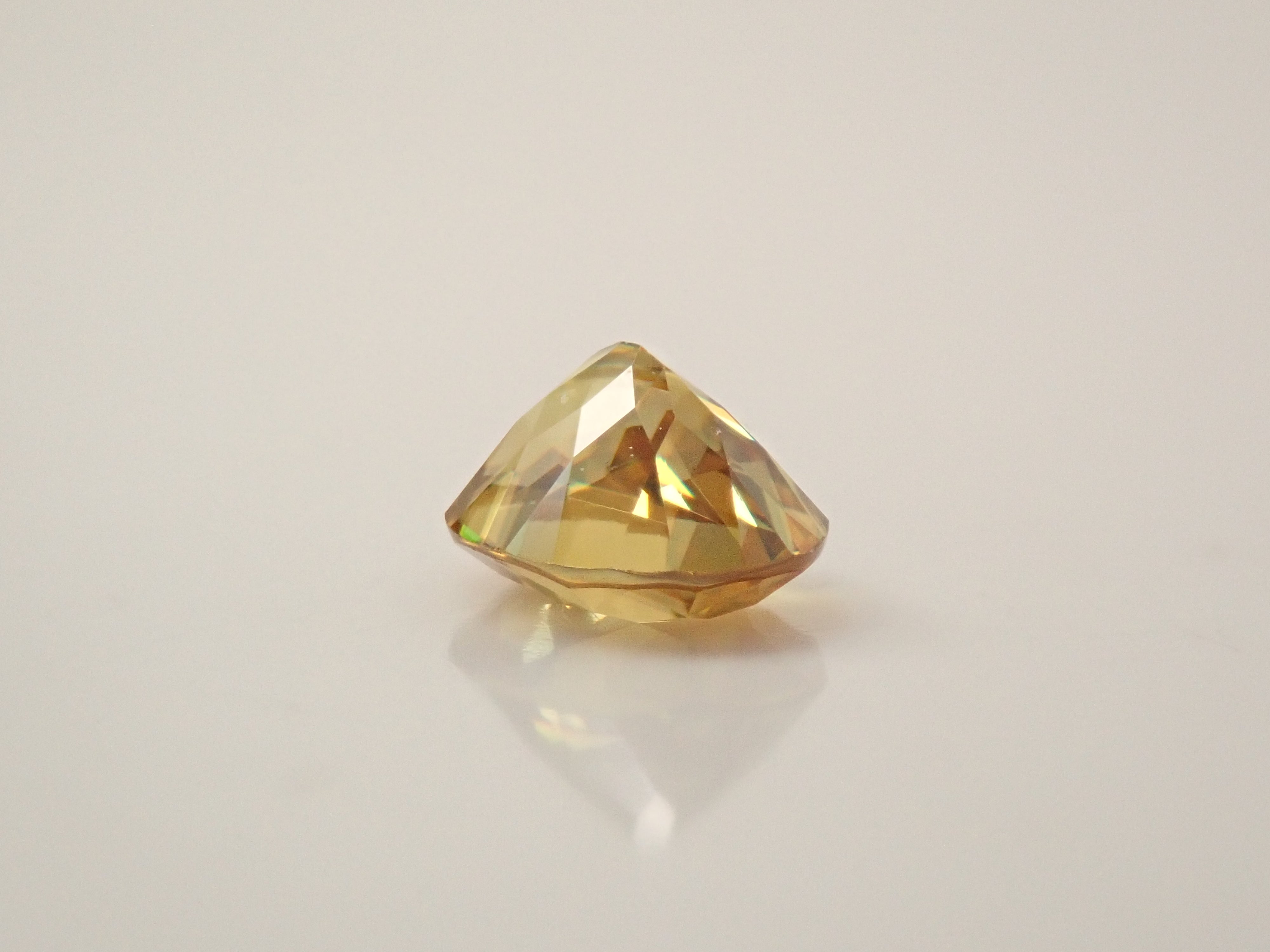 [12560829] Pakistani sphene 0.404ct loose stone