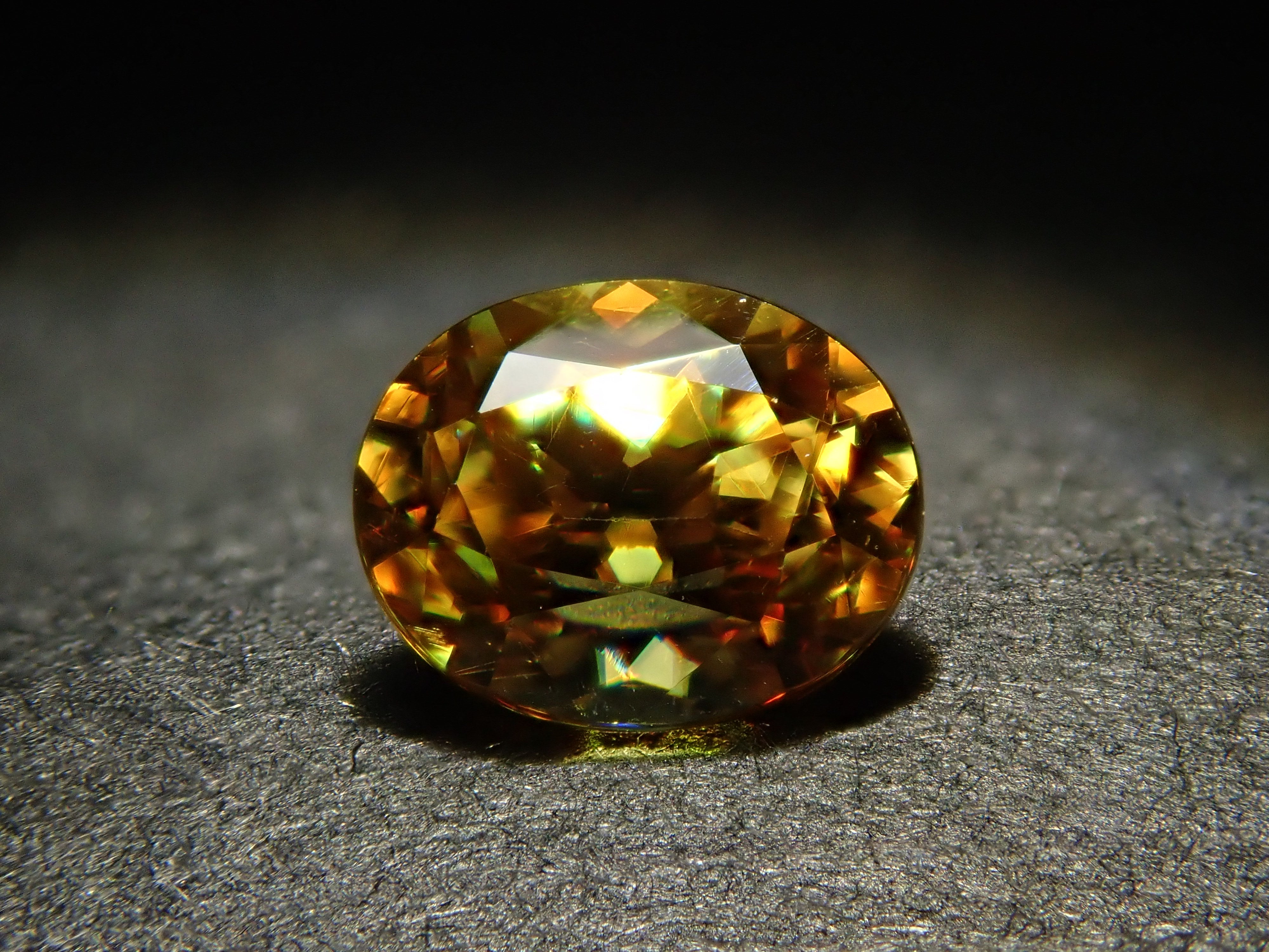 [12560829] Pakistani sphene 0.404ct loose stone