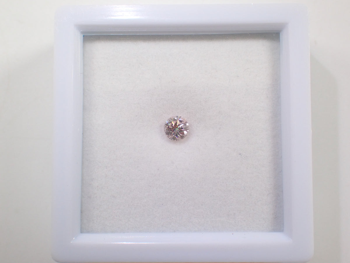 [On sale May 23rd at 10 PM] "Limited 9 Stones - Shinjuku Pop-Up Celebration" All stones with Central Gem Laboratory sorting (3.0-3.5mm, VS-SI clarity) "Multiple purchase discount available"