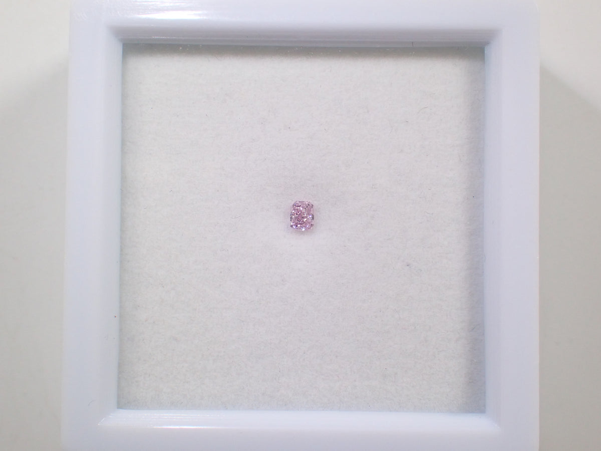 [On sale May 23rd at 10 PM] "Limited 9 Stones - Shinjuku Pop-Up Celebration" All stones with Central Gem Laboratory sorting (3.0-3.5mm, VS-SI clarity) "Multiple purchase discount available"