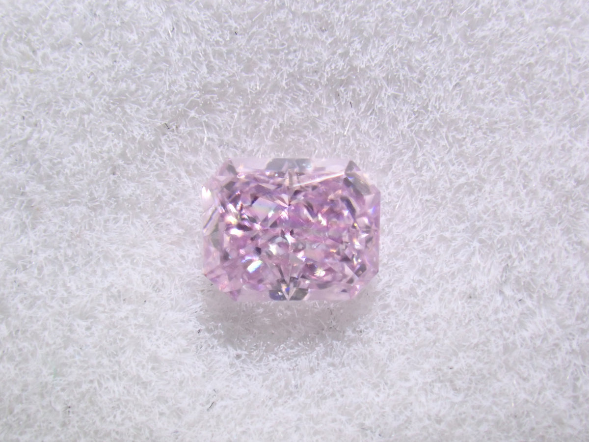[On sale May 23rd at 10 PM] "Limited 9 Stones - Shinjuku Pop-Up Celebration" All stones with Central Gem Laboratory sorting (3.0-3.5mm, VS-SI clarity) "Multiple purchase discount available"