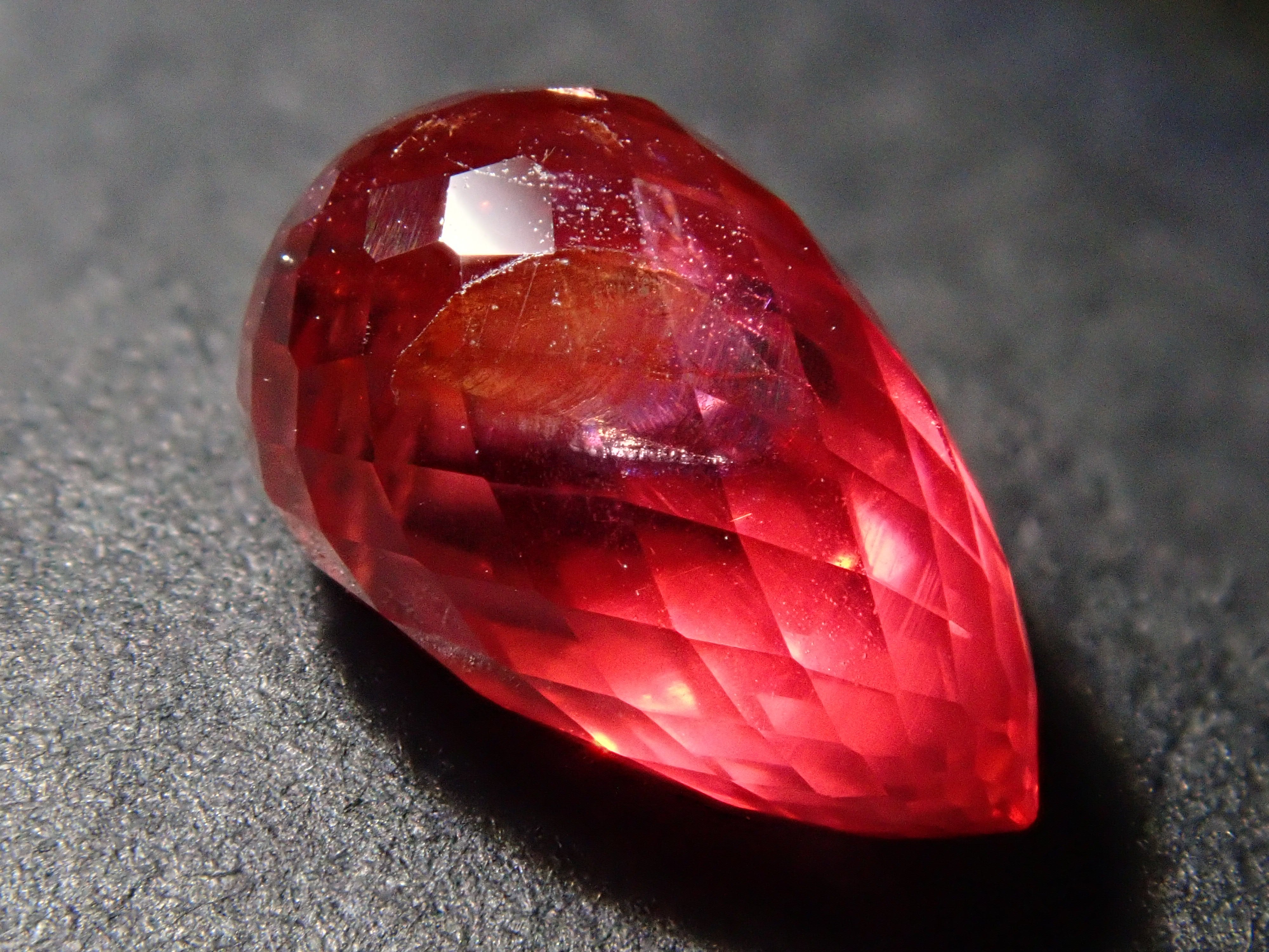 ピンクスピネル 1.870ctルース