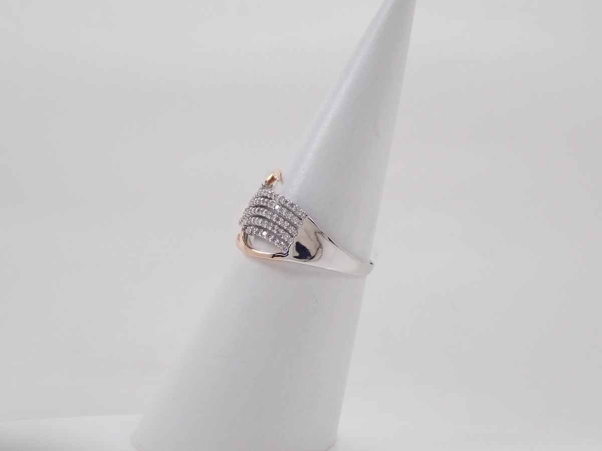 【10/28 22時販売】【カラフリ】Pt900 ダイヤモンド 0.47ct ウェーブデザインリング