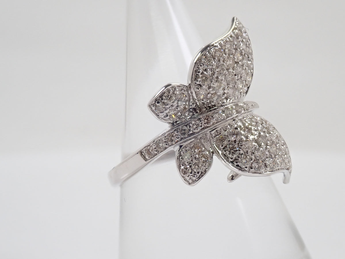 【10/26 22時販売】【カラフリ】K18WG ダイヤモンド 0.88ct 蝶モチーフ リング