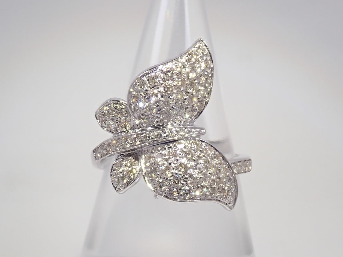 【10/26 22時販売】【カラフリ】K18WG ダイヤモンド 0.88ct 蝶モチーフ リング