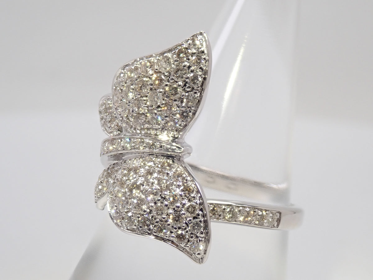【10/26 22時販売】【カラフリ】K18WG ダイヤモンド 0.88ct 蝶モチーフ リング