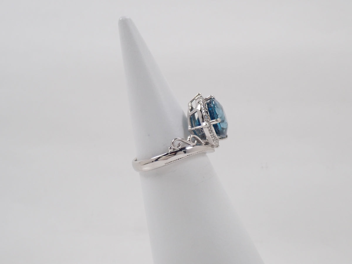【10/28 22時販売】【カラフリ】Pt900 ブルージルコン（ラタナキリブルー） 7.7ct ダイヤモンド0.27ctリング鑑別書
