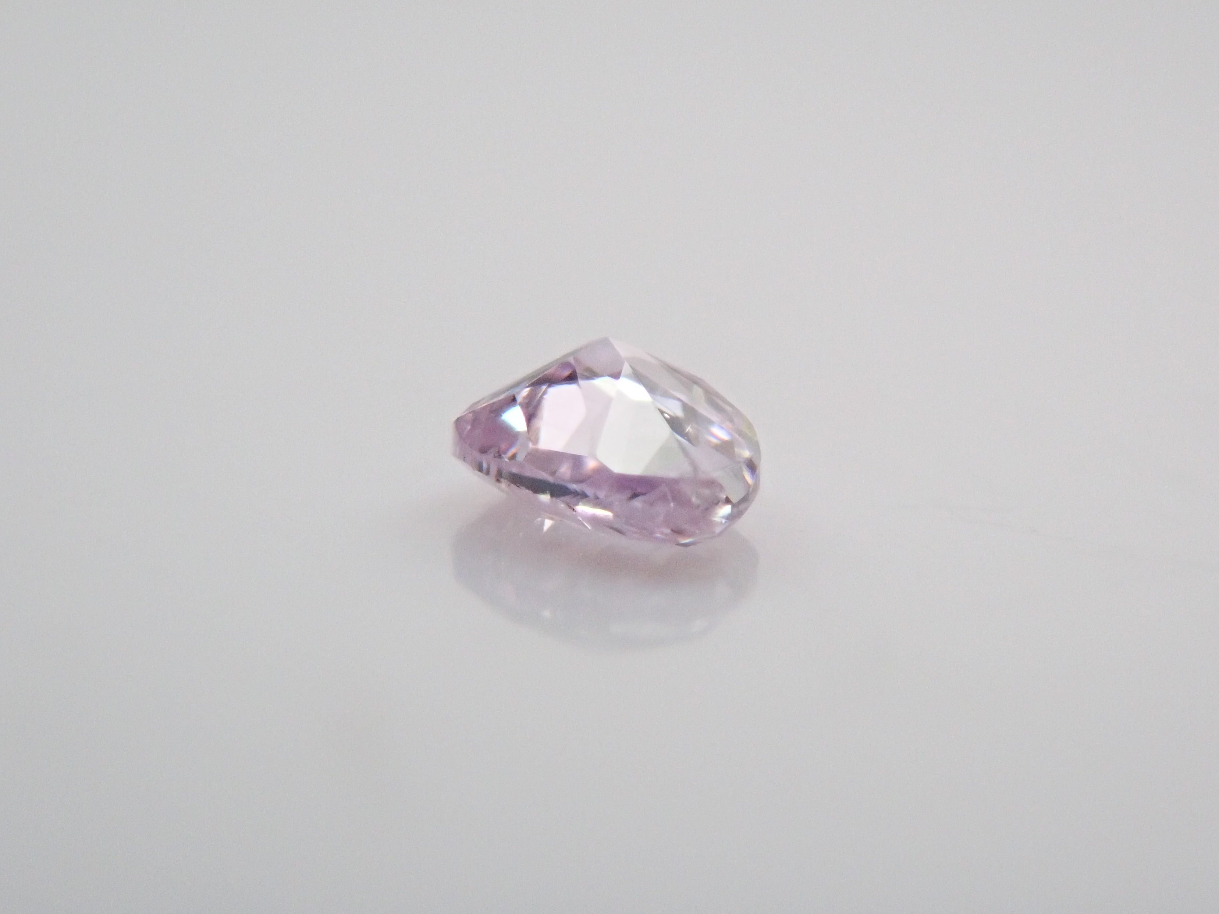 パープルダイヤモンド 0.035ctルース(FANCY PINKISH PURPLE, I-1)