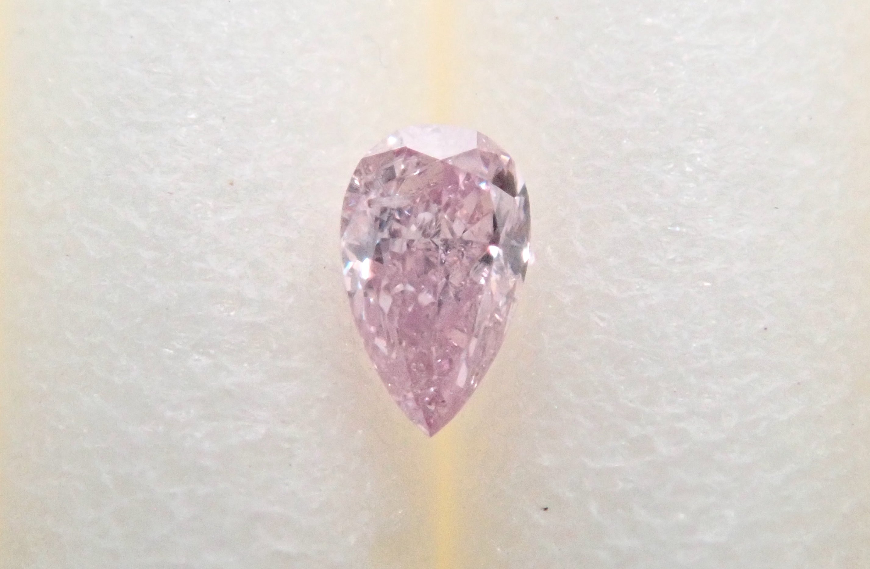 Pink diamond 0.037ct loose (FANCY LIGHT PURPLISH PINK, I-1)