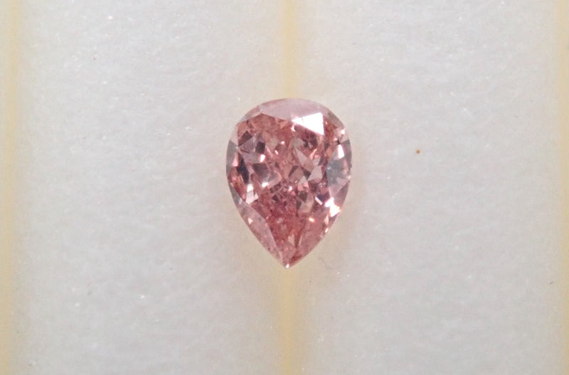 Pink diamond 0.032ct loose (FANCY INTENSE PINK, I1)