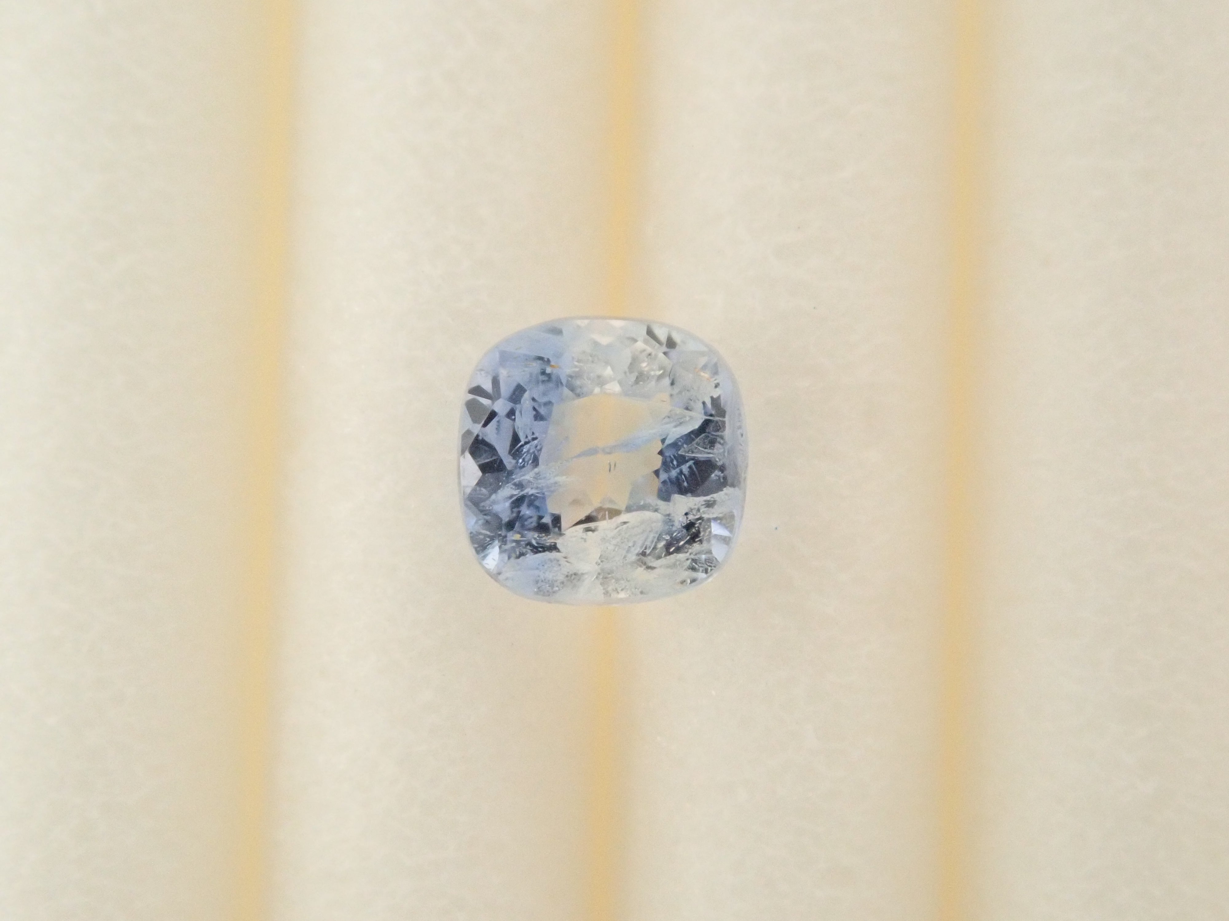 【11/3 22時販売】ナミビア産ジェレメジェバイト 0.176ctルース 鑑別書