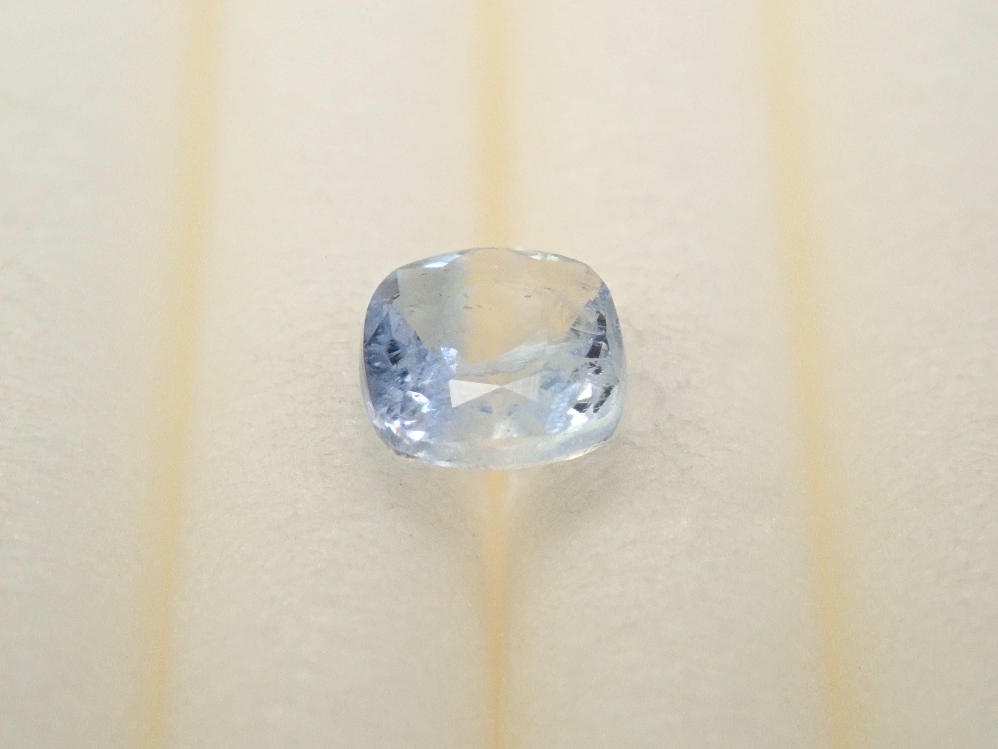 【11/3 22時販売】ナミビア産ジェレメジェバイト 0.176ctルース 鑑別書