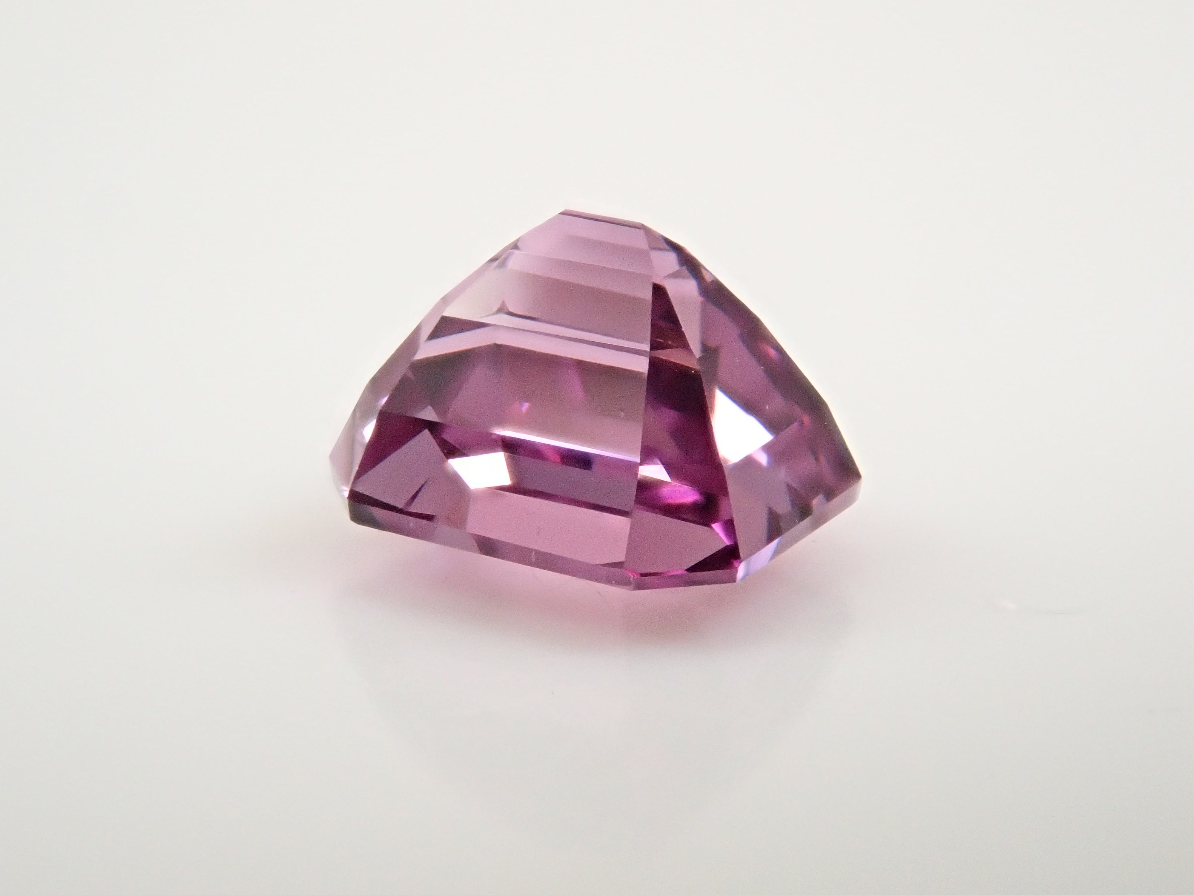スリランカ産パープルスピネル 1.060ctルース