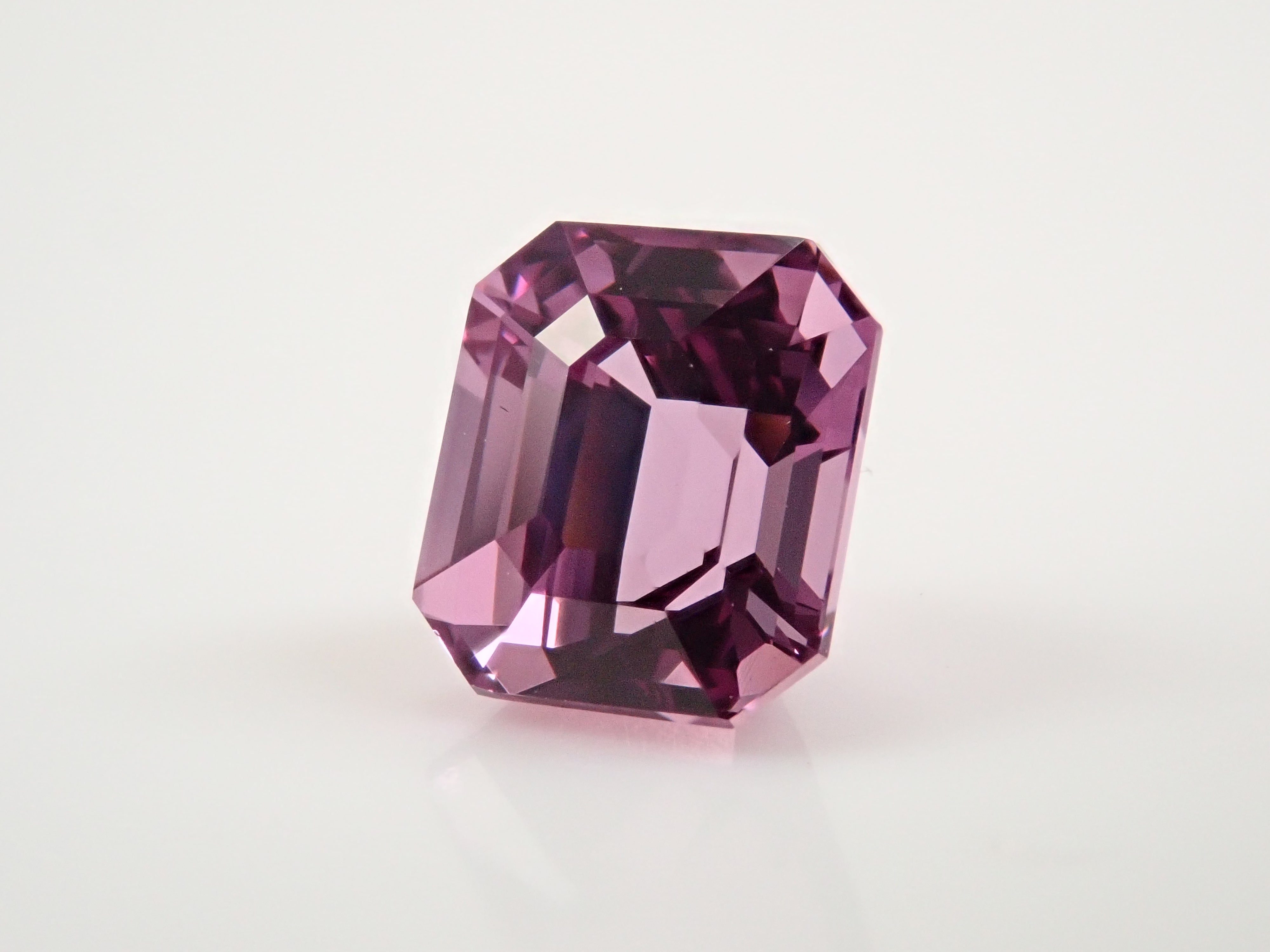 スリランカ産パープルスピネル 1.060ctルース