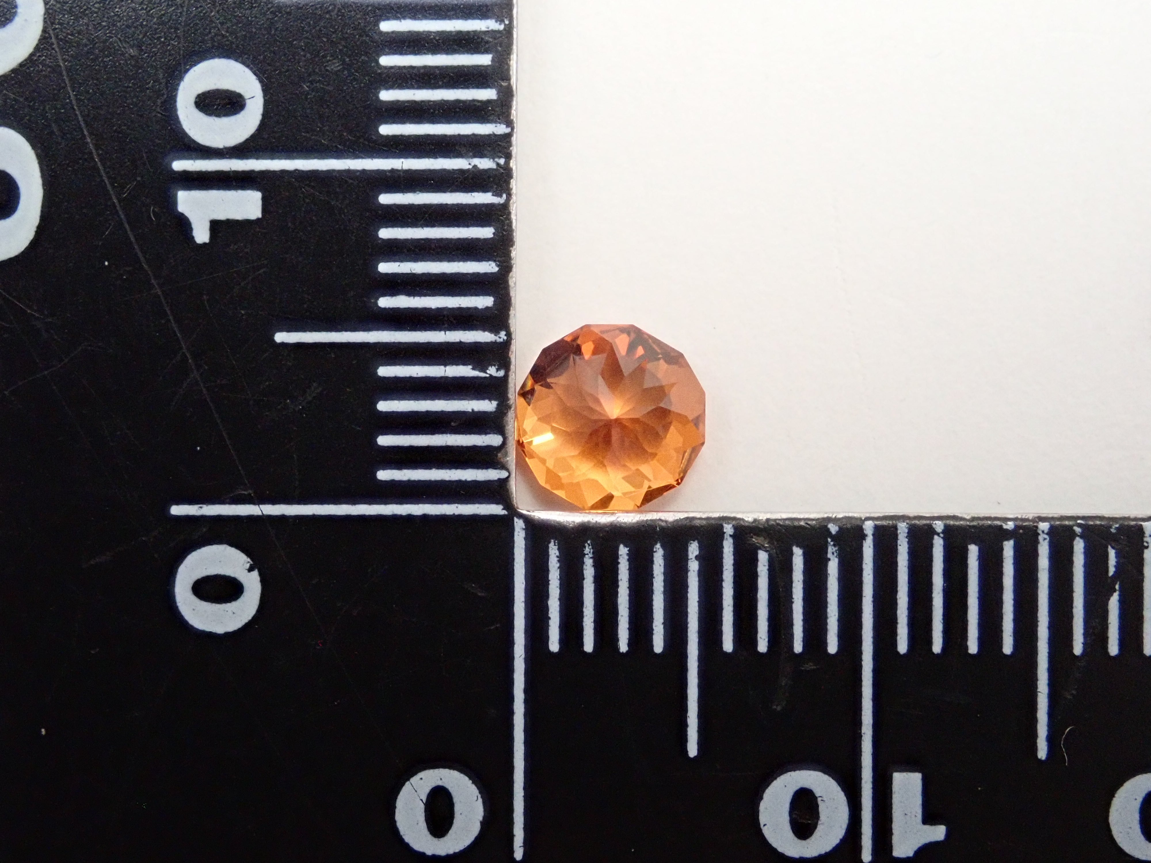 ブラジル産シトリンクラスター1888g 立派　ファントムあり　迫力　ポイント太い ブラジル産シトリンクラスター1888g 立派 ファントムあり 迫力