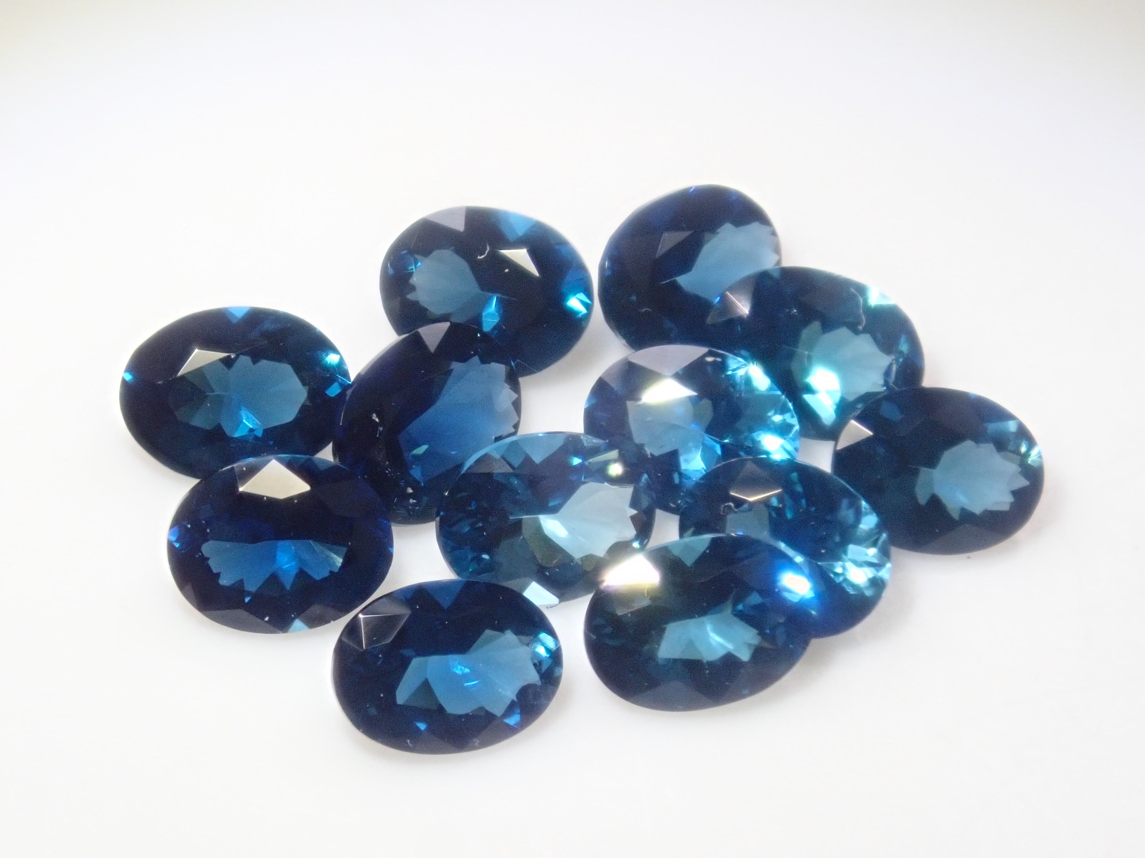 【10/ 22時販売】《限定12石》ブラジル産インディゴライトトルマリンガチャ1石ルース（4×3mm,オーバルカット）《複数購入割引有》