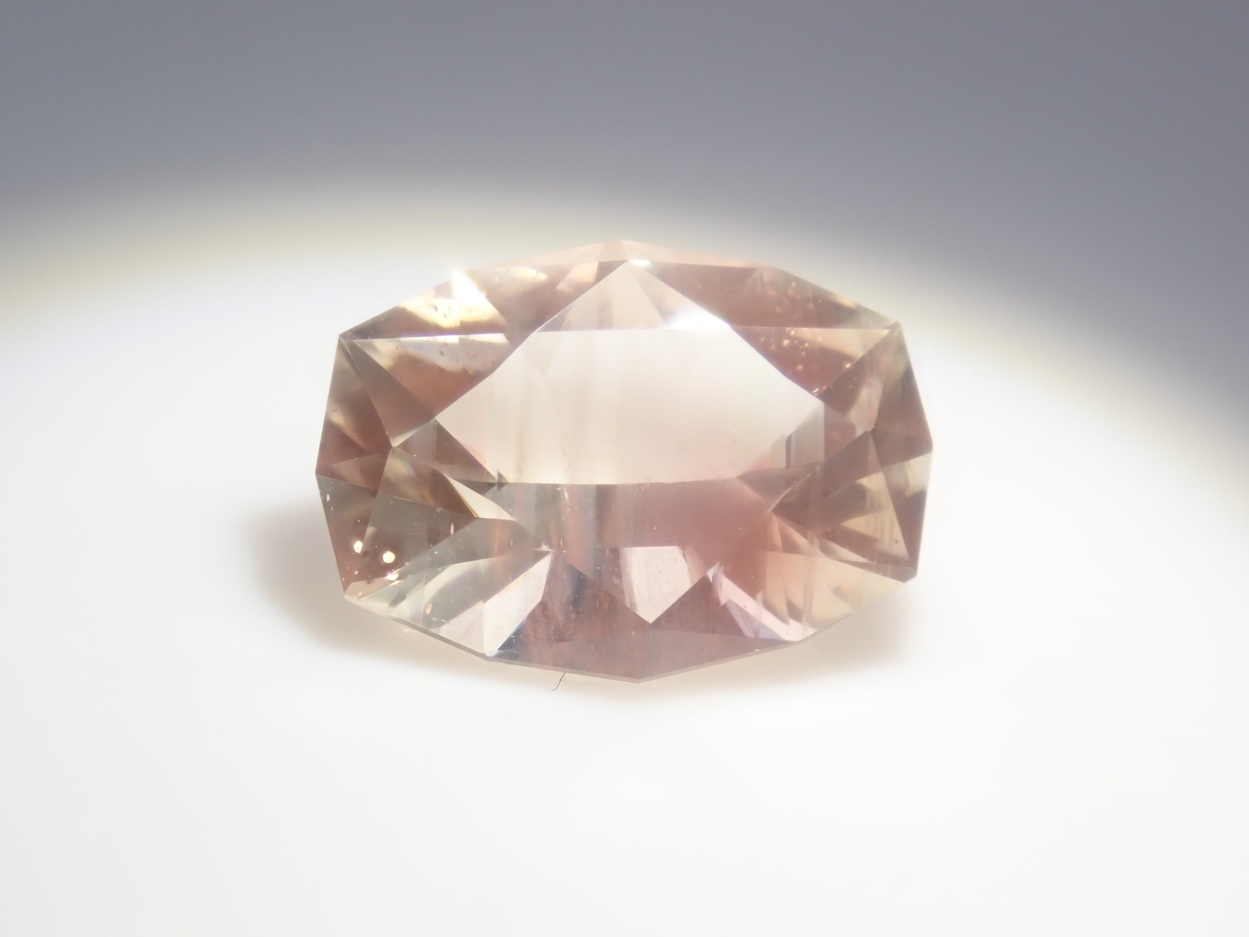 【11/1 22時販売】《限定11石》甲州貴石切子plusthreeやボルテックスカットを含むオレゴンサンストーンガチャ1石ルース（平均1.60ct）《複数購入割引有》