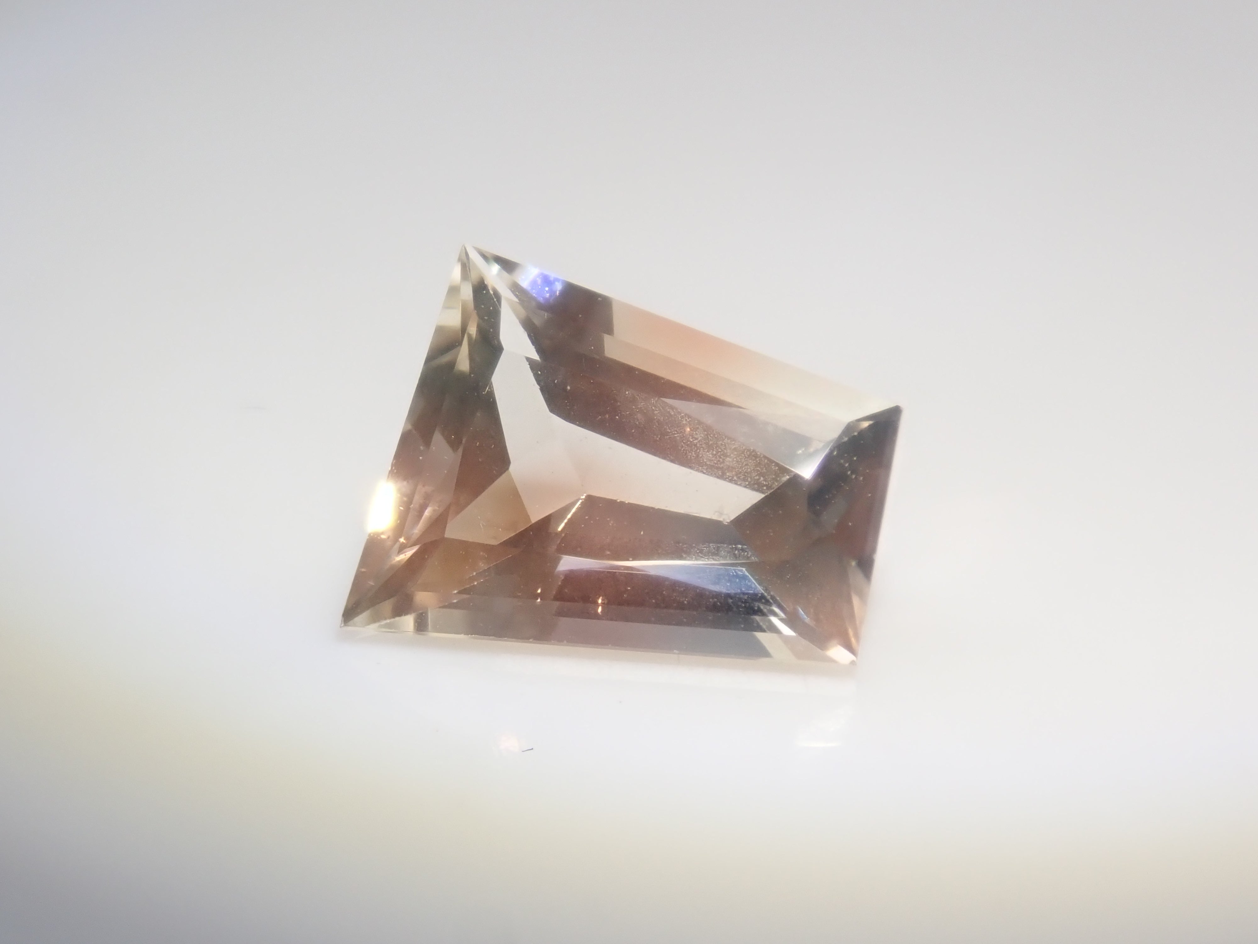 【11/1 22時販売】《限定11石》甲州貴石切子plusthreeやボルテックスカットを含むオレゴンサンストーンガチャ1石ルース（平均1.60ct）《複数購入割引有》