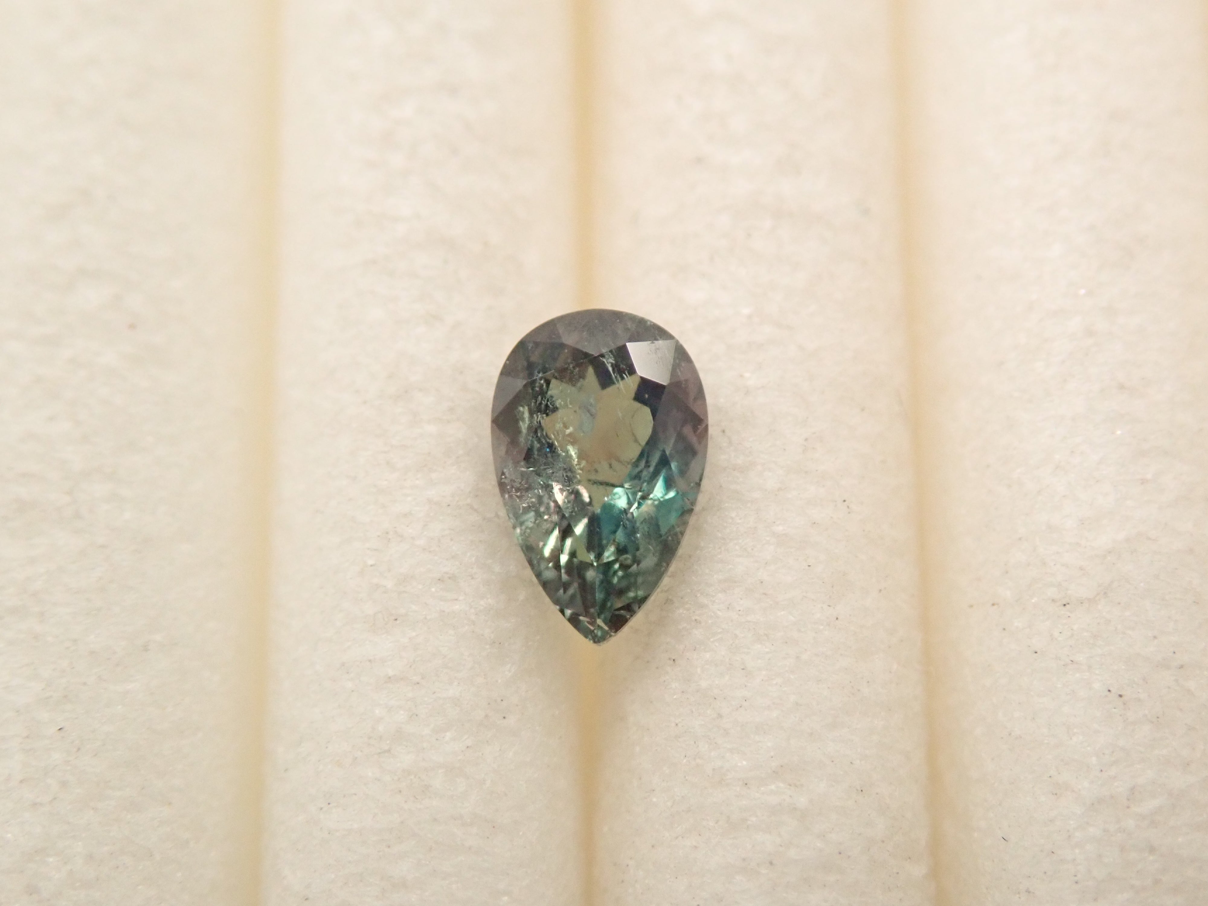 【11/3 22時販売】ロシア産アレキサンドライト 0.167ctルース