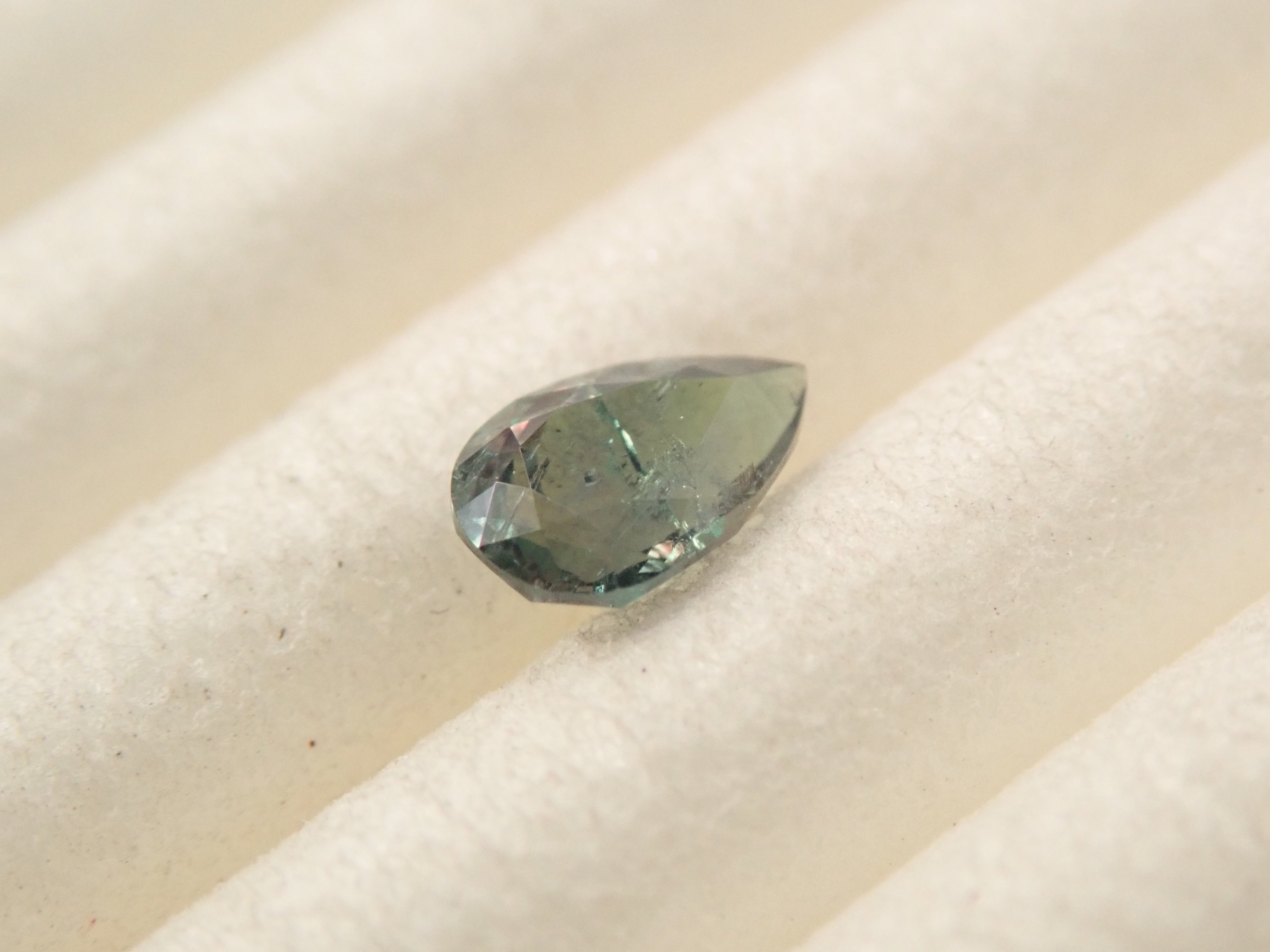 【11/3 22時販売】ロシア産アレキサンドライト 0.167ctルース