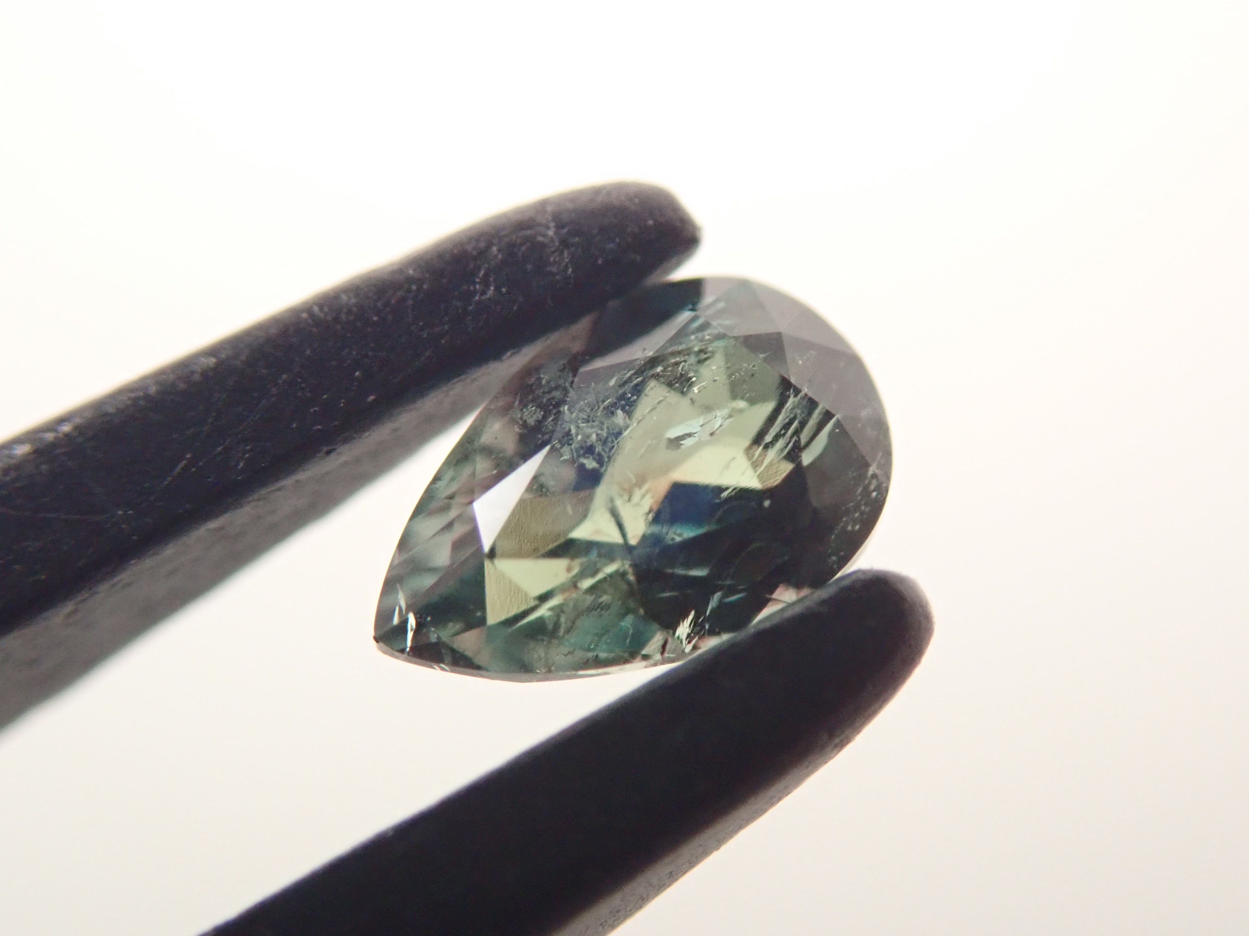 【11/3 22時販売】ロシア産アレキサンドライト 0.167ctルース