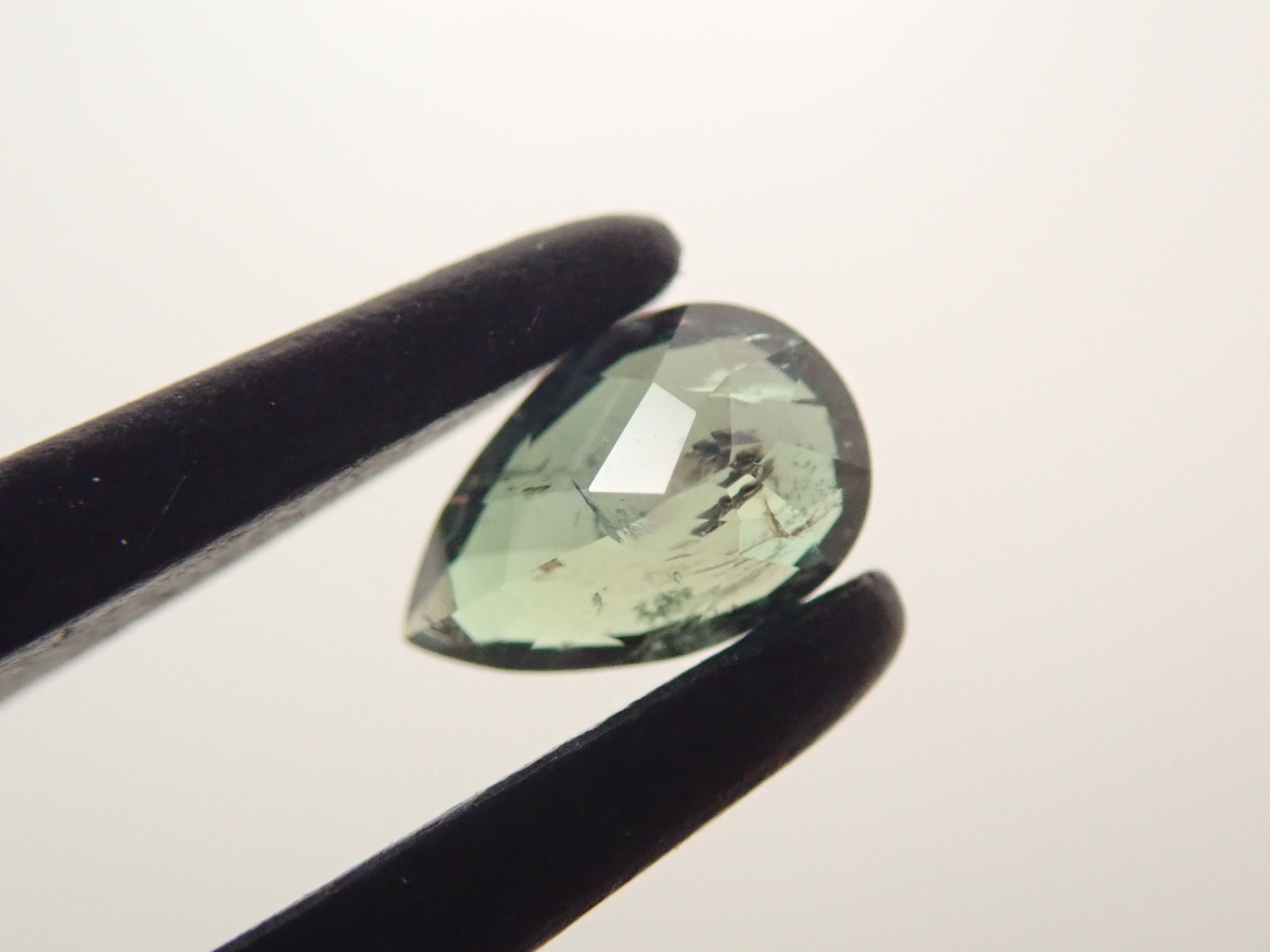 【11/3 22時販売】ロシア産アレキサンドライト 0.167ctルース