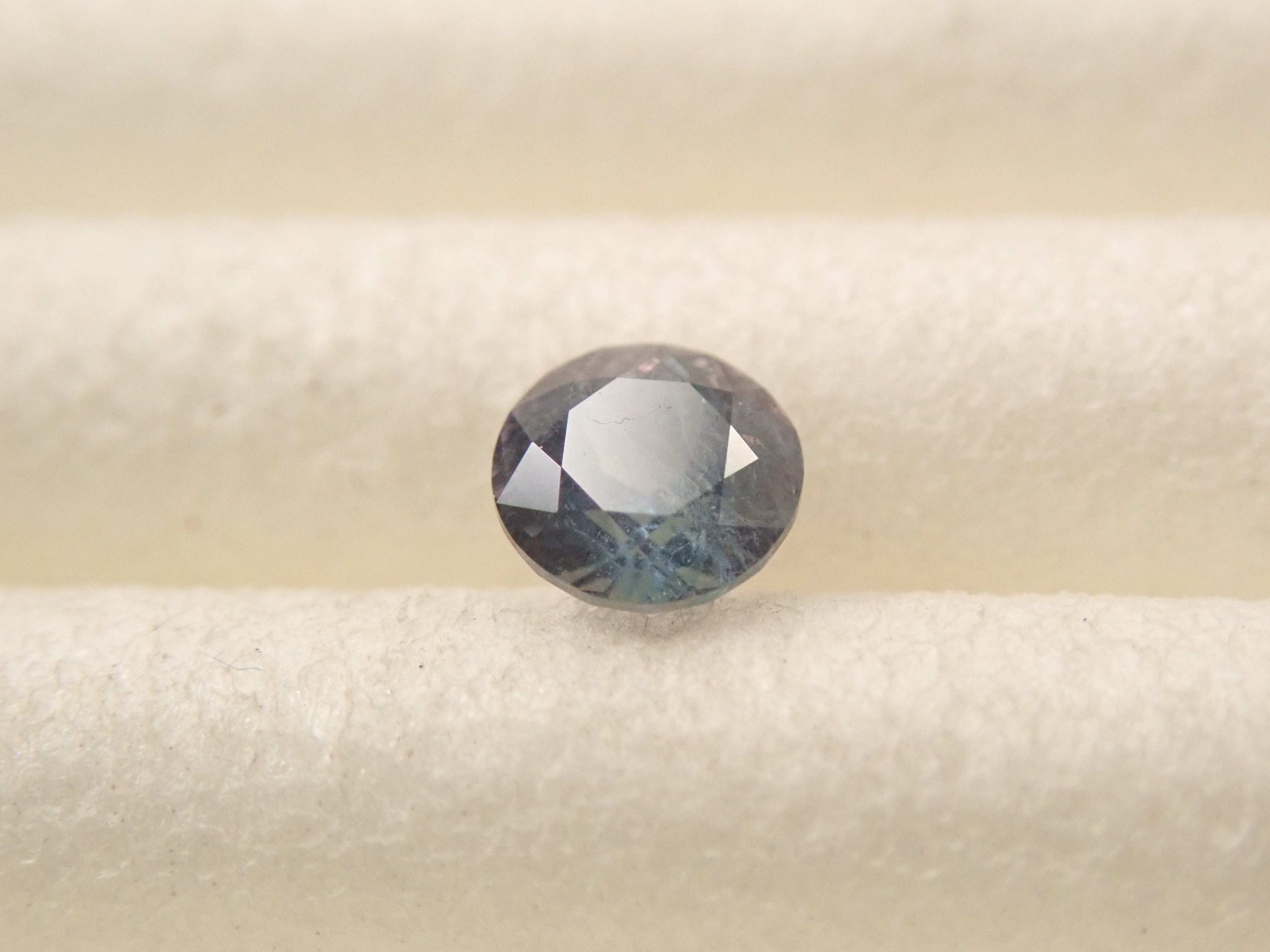 【11/3 22時販売】ロシア産アレキサンドライト 2.8mm/0.111ctルース