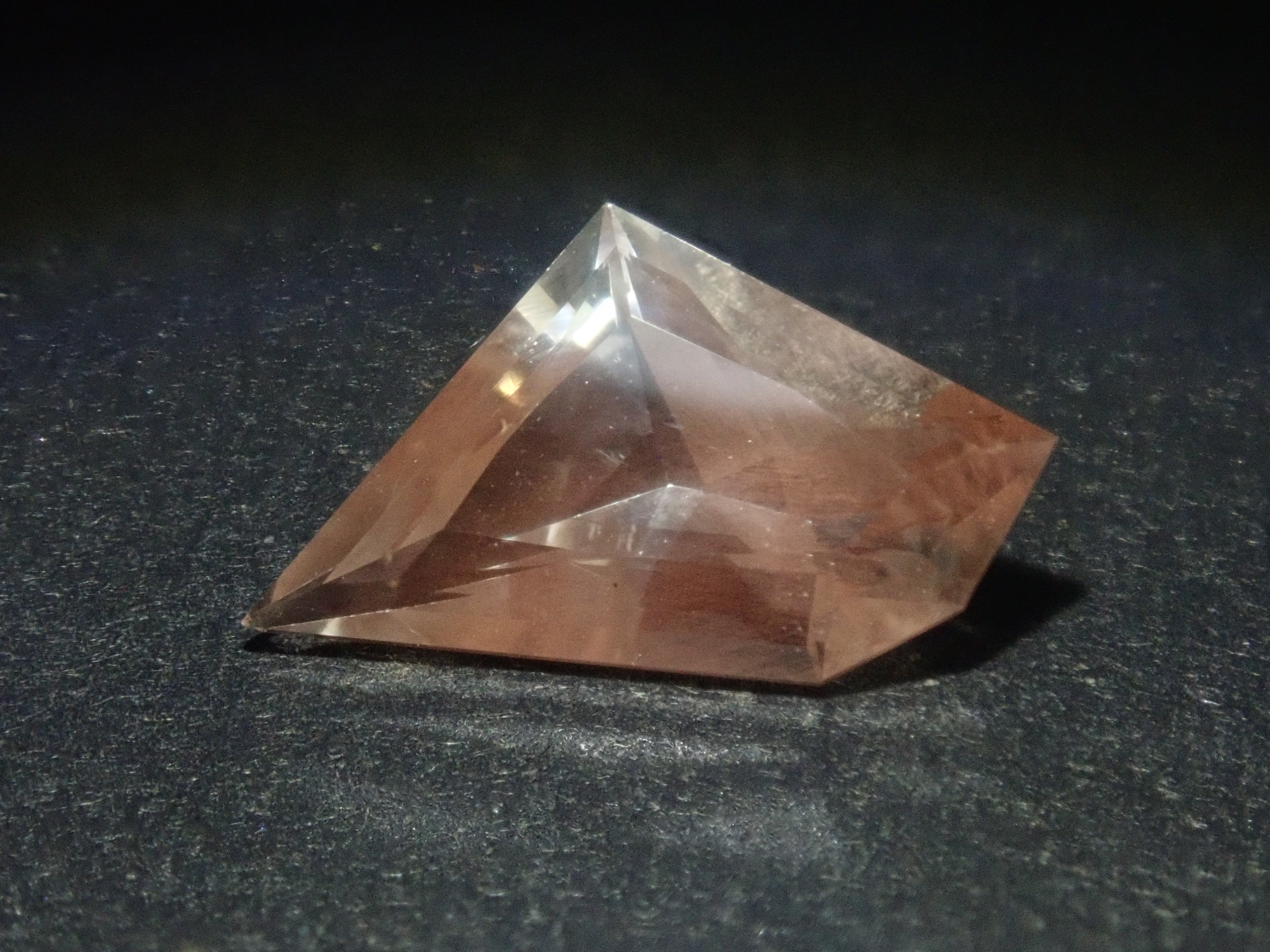 【11/1 22時販売】《限定11石》甲州貴石切子plusthreeやボルテックスカットを含むオレゴンサンストーンガチャ1石ルース（平均1.60ct）《複数購入割引有》