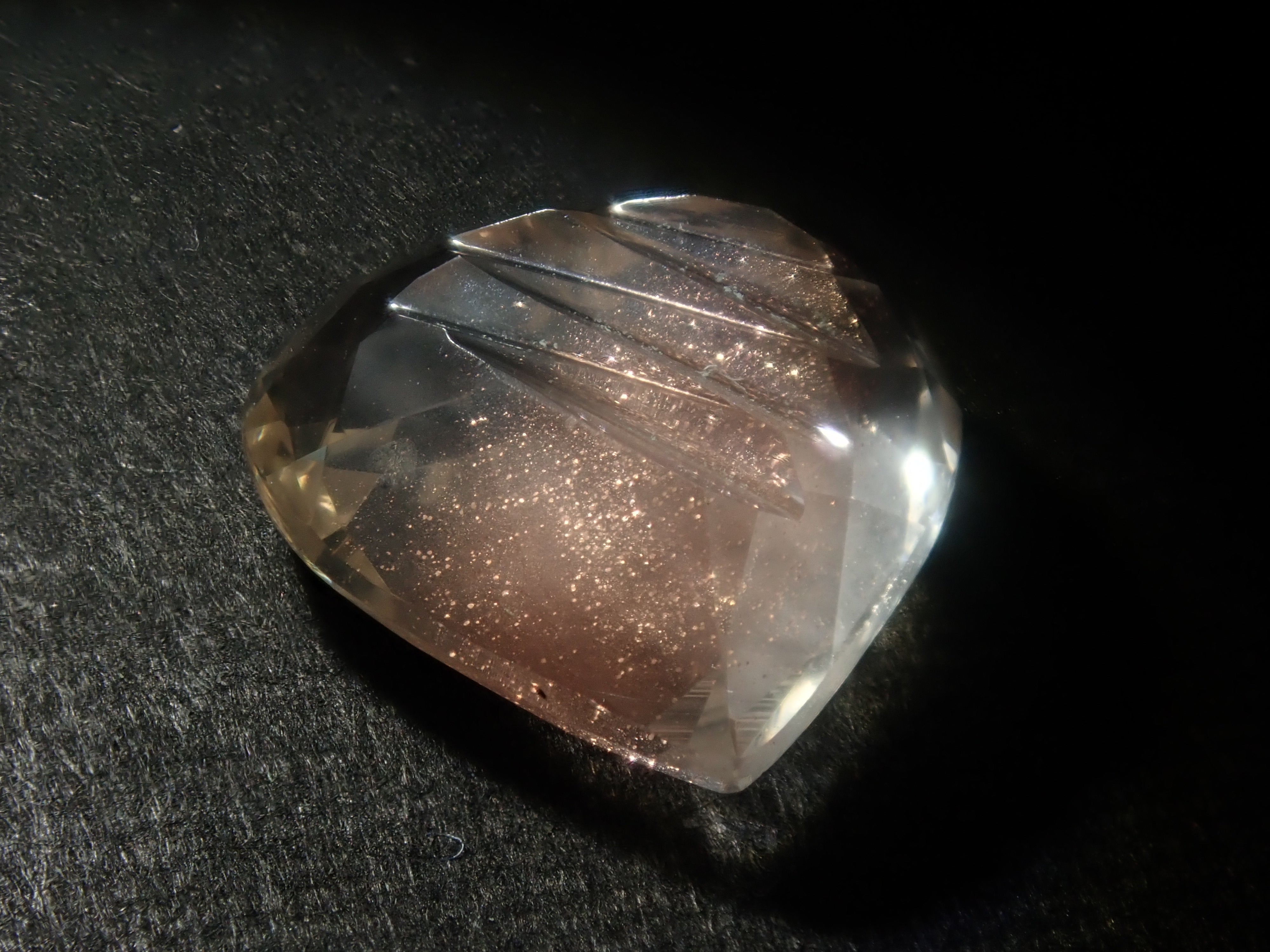 【11/1 22時販売】《限定11石》甲州貴石切子plusthreeやボルテックスカットを含むオレゴンサンストーンガチャ1石ルース（平均1.60ct）《複数購入割引有》