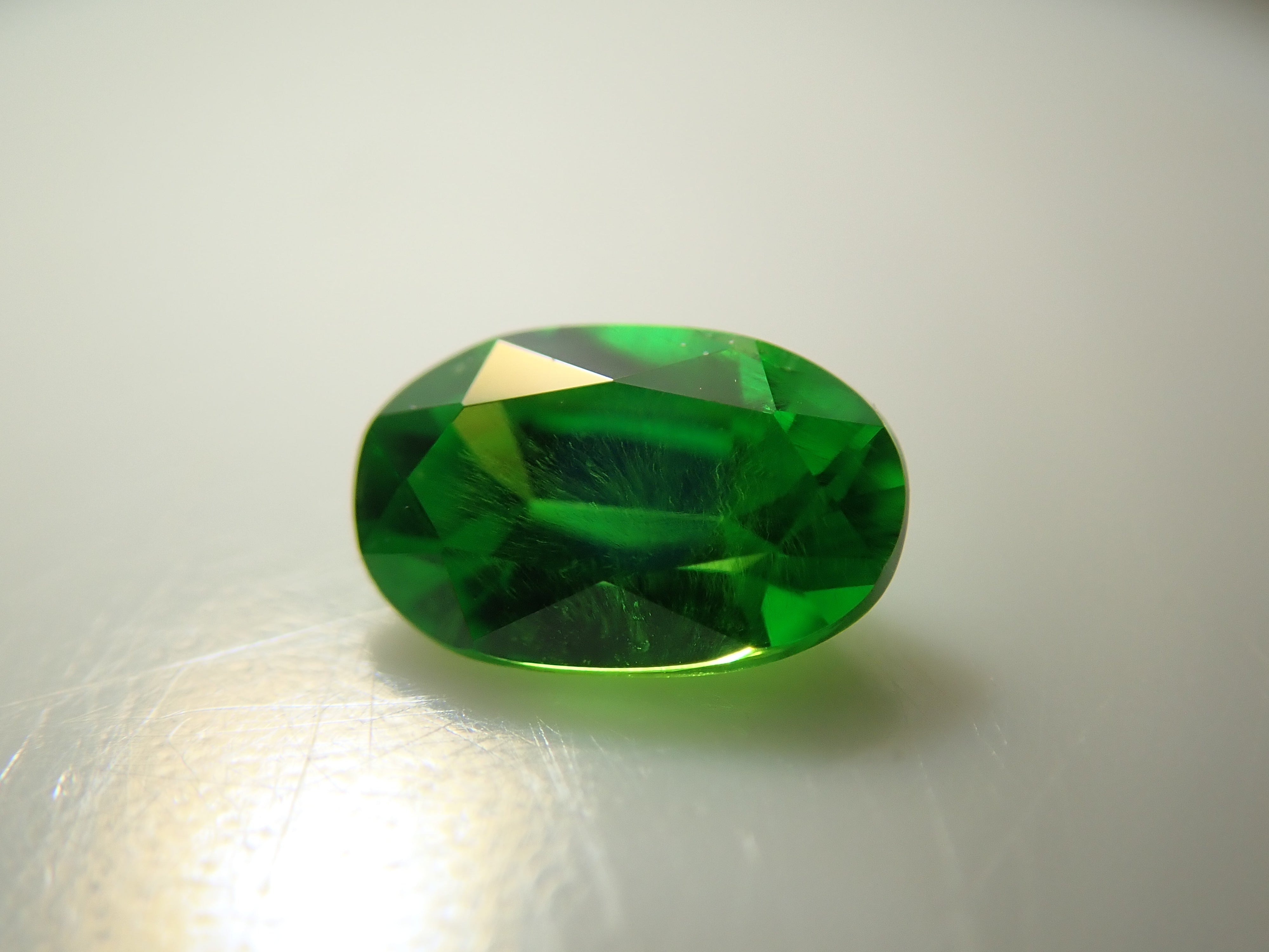 【10/31 22時販売】ロシア産デマントイドガーネット（ホーステール認む） 0.110ctルース