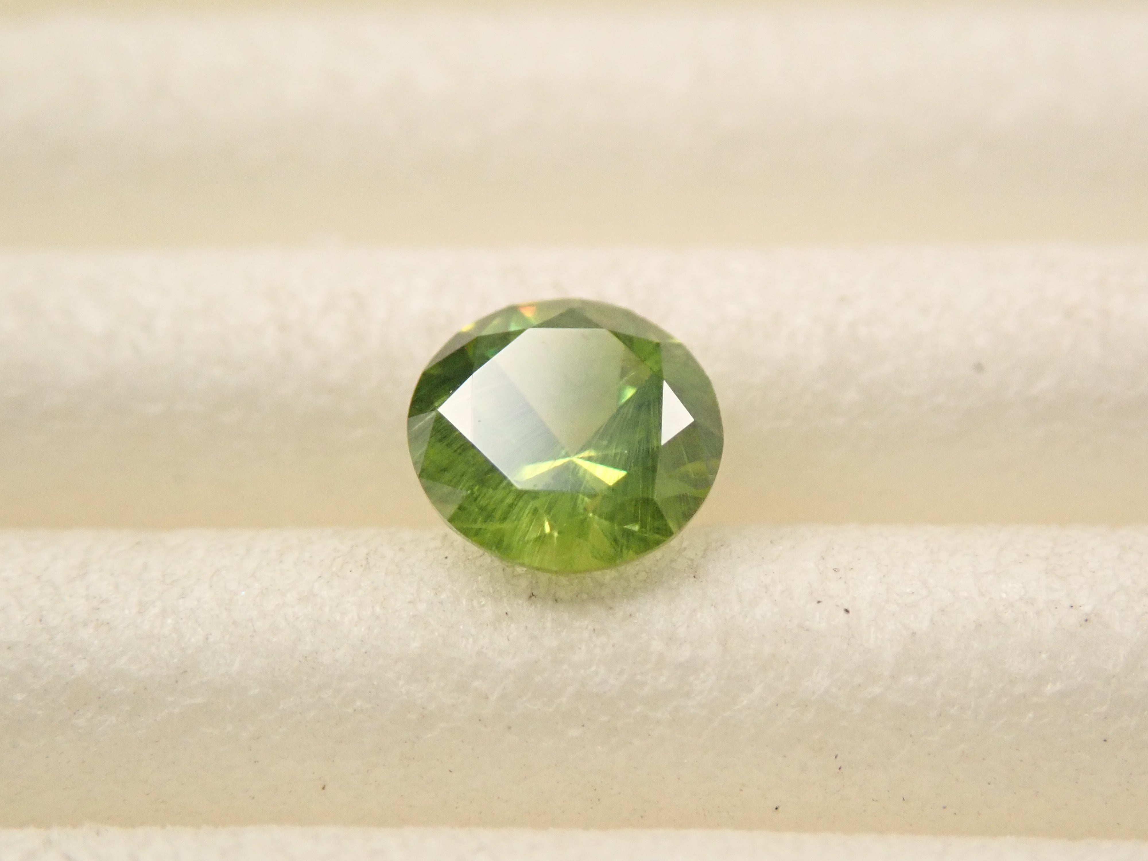 [12560847] Russian Demantoid Garnet (Horsetail) 0.280ct Loose