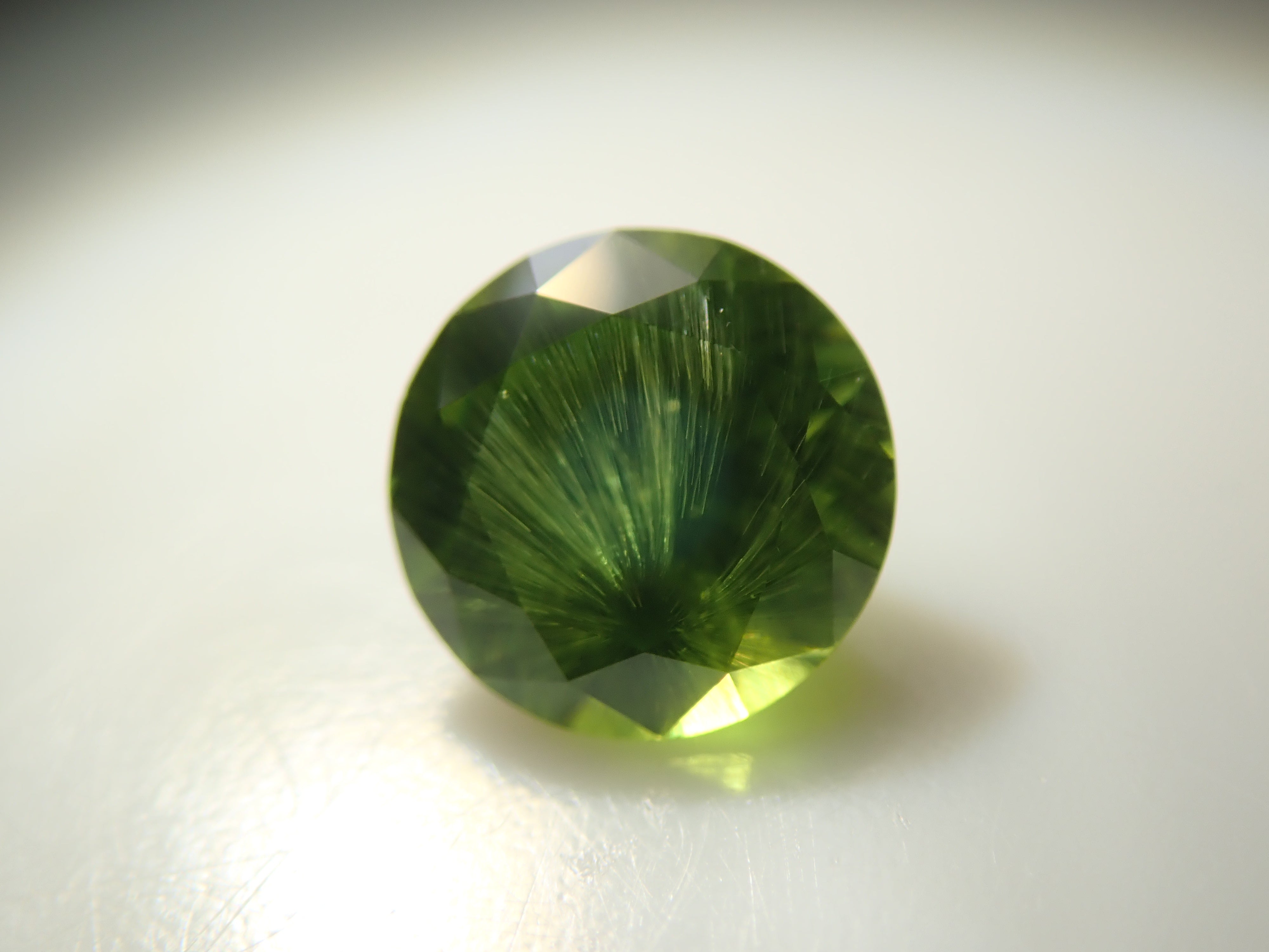 [12560847] Russian Demantoid Garnet (Horsetail) 0.280ct Loose
