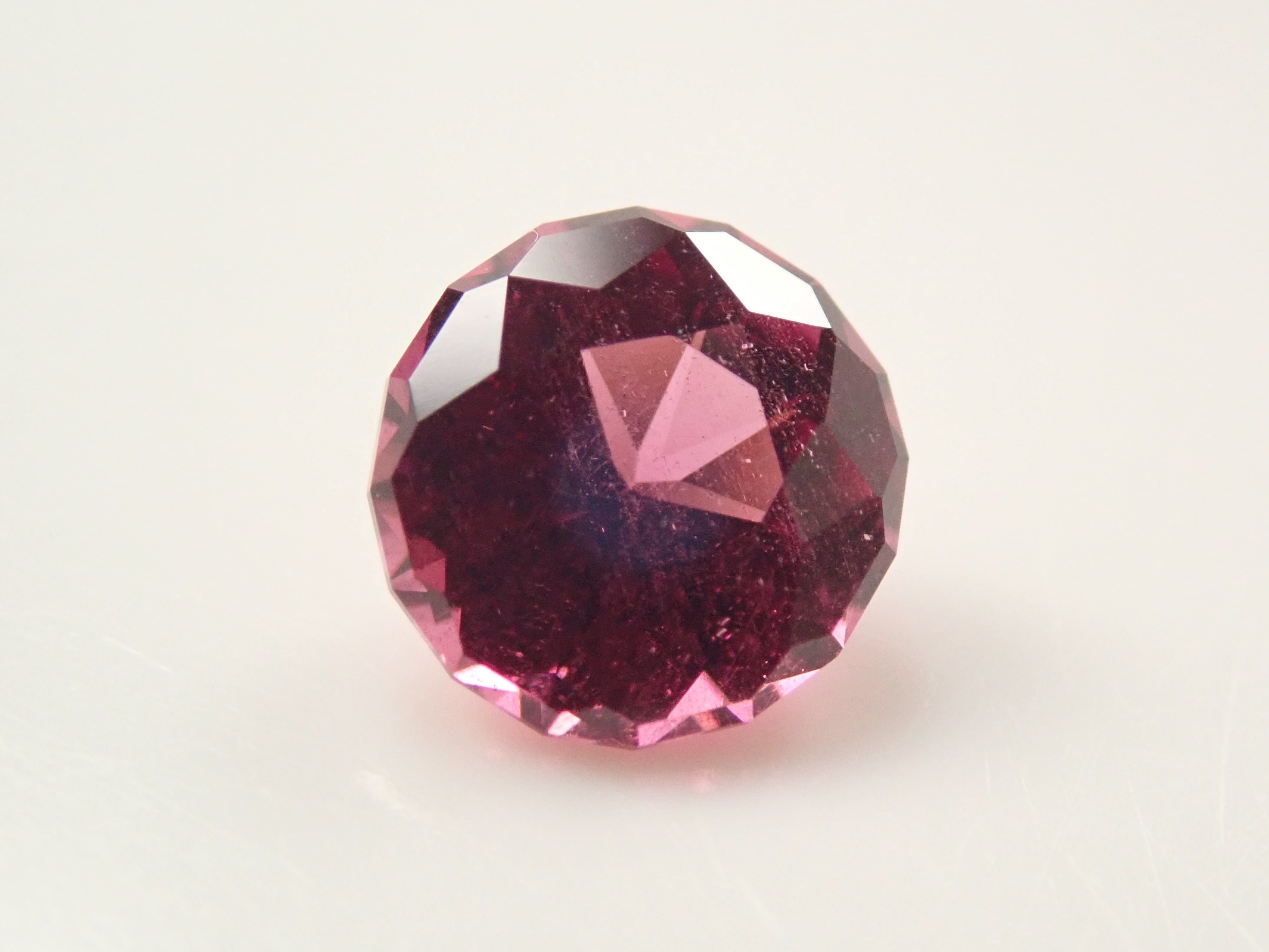 [12557701] Rhodolite Garnet 0.703ct Loose Stone
