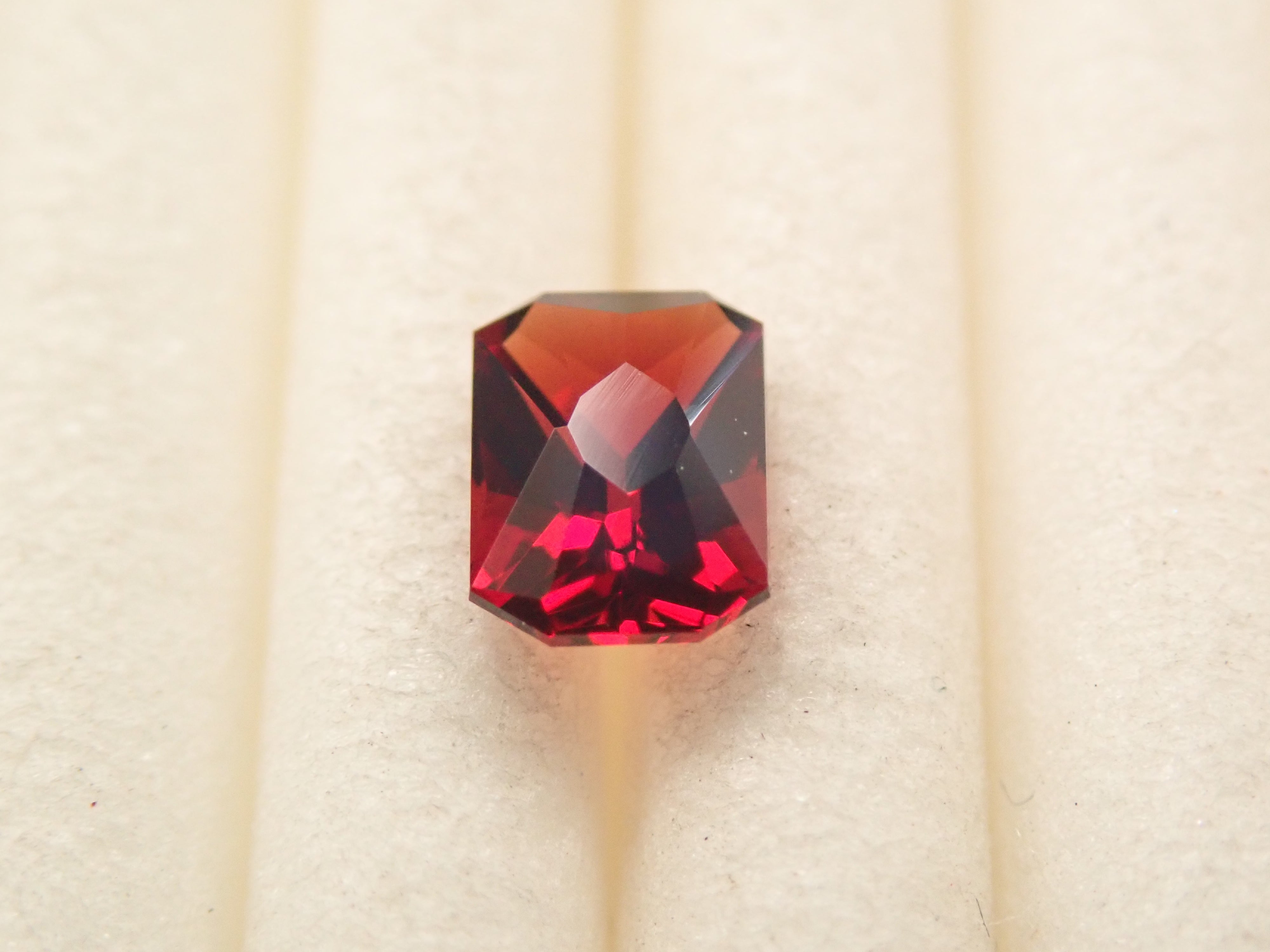 [12557705] Almandine Garnet 0.348ct Loose Stone