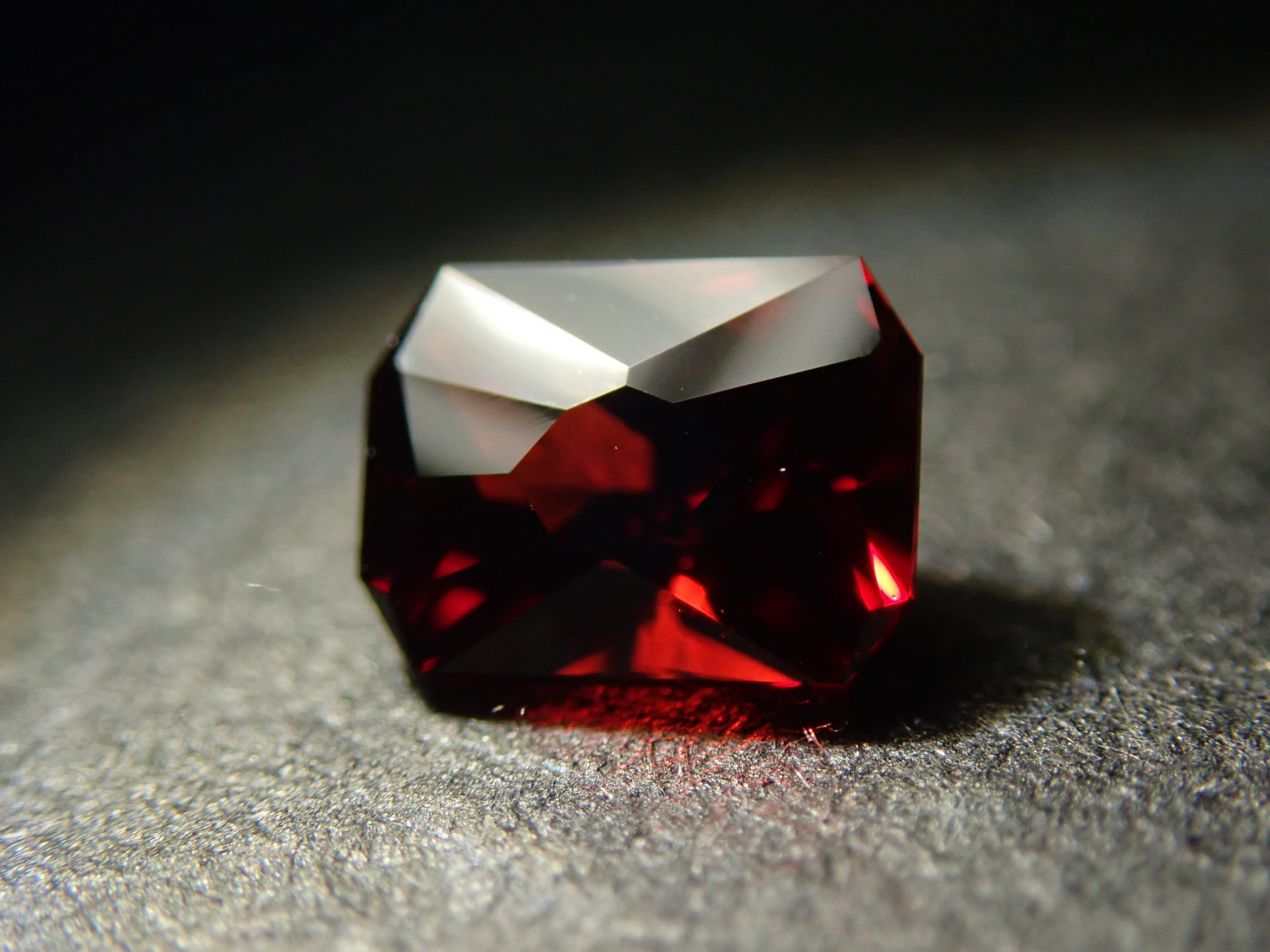 [12557705] Almandine Garnet 0.348ct Loose Stone