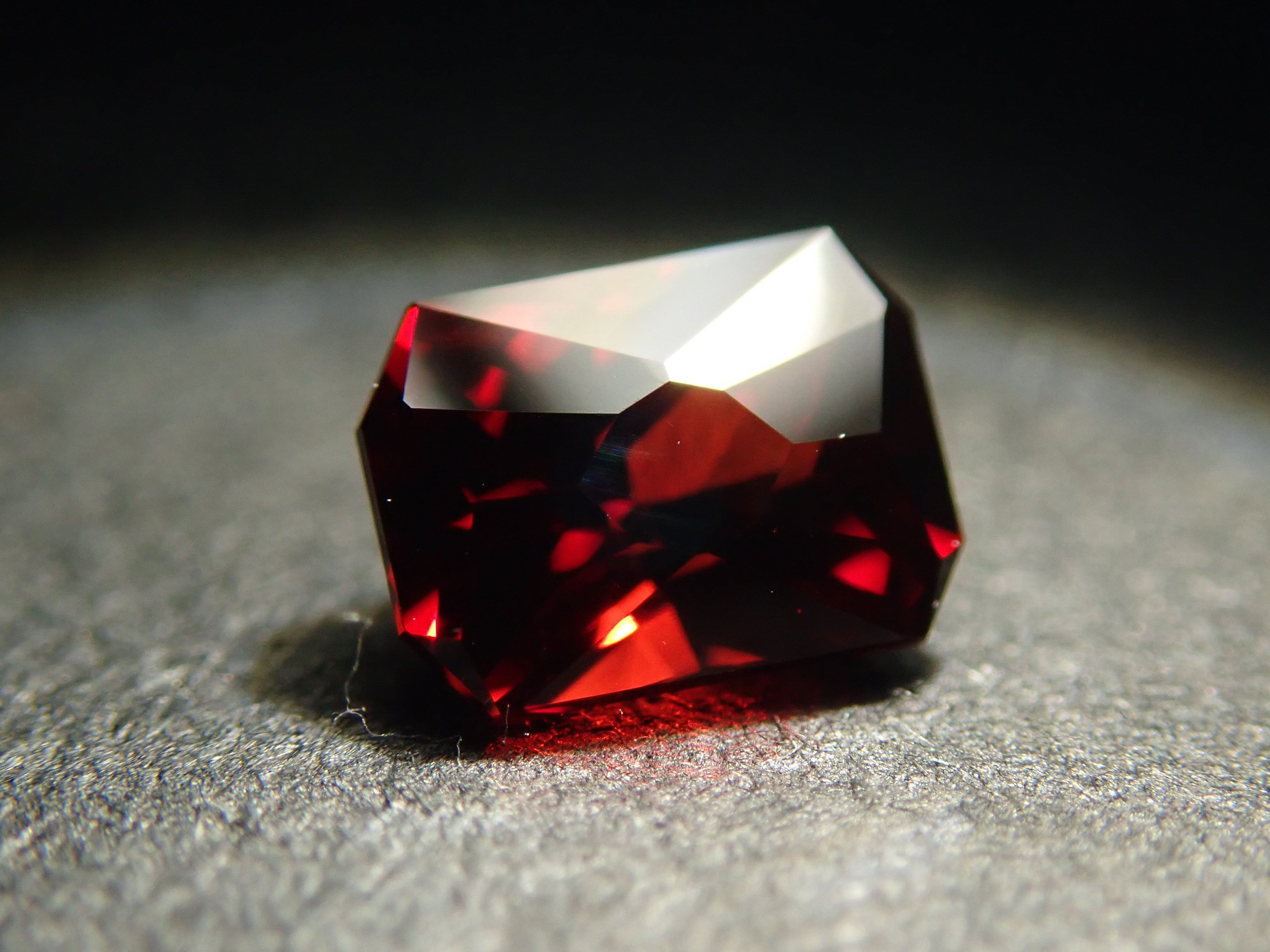 [12557705] Almandine Garnet 0.348ct Loose Stone