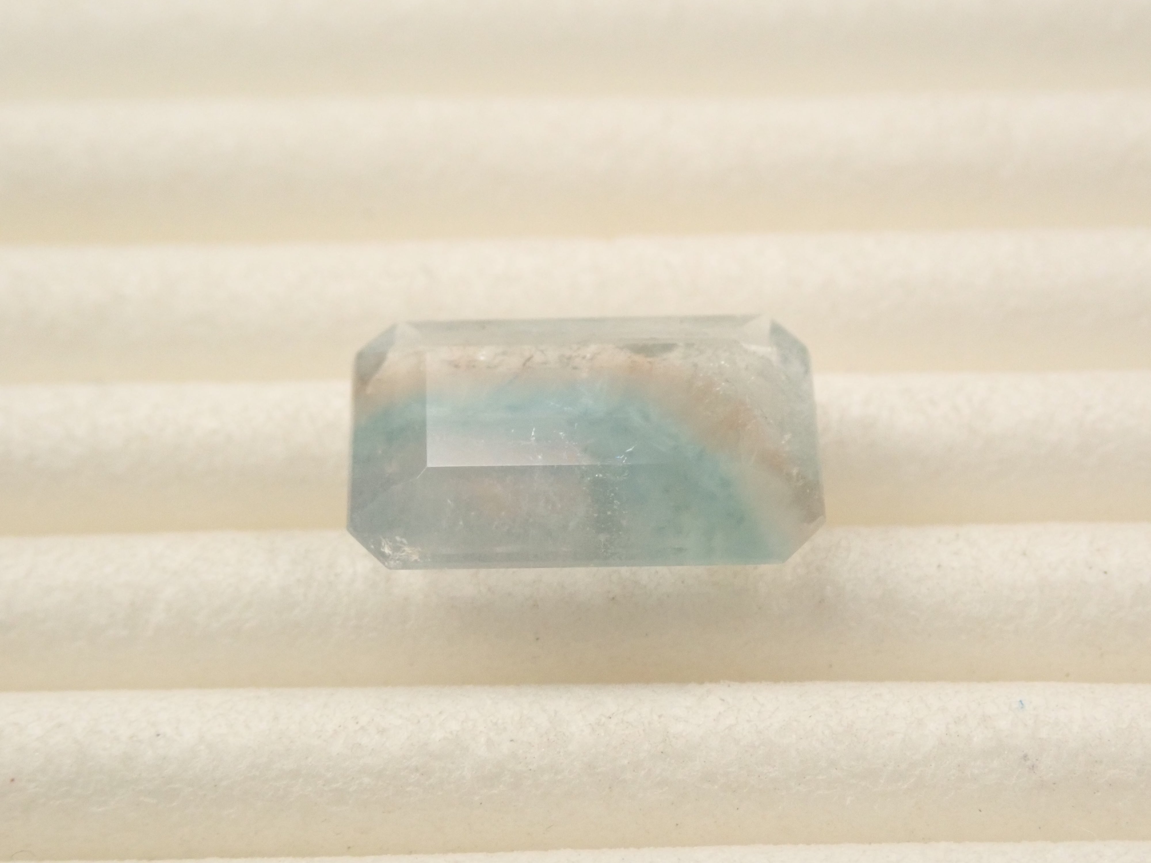 【11月22日晚間10點開賣】巴西美杜莎石英（帕拉伊巴石英）2.383克拉裸石