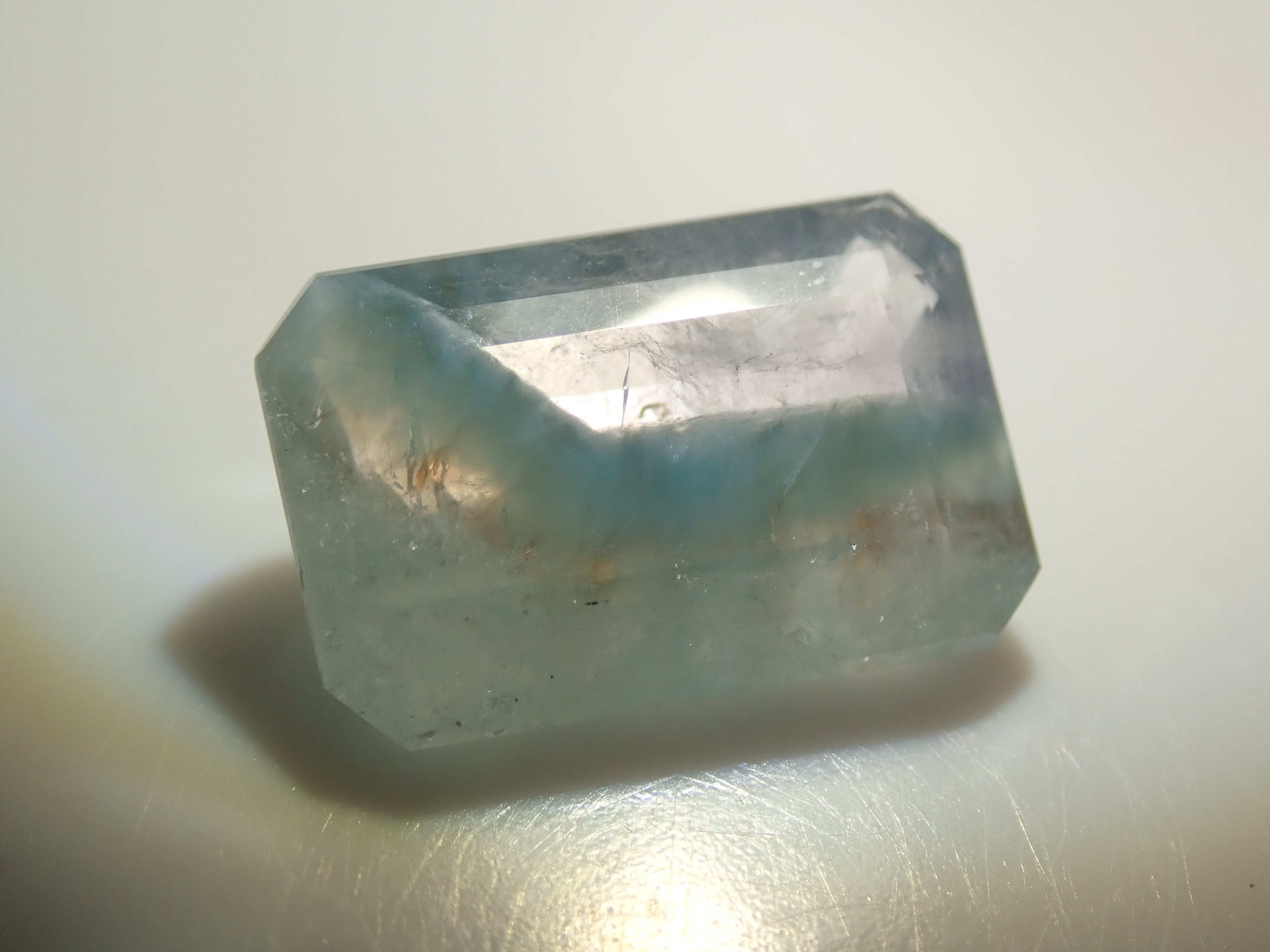 【11月22日晚間10點開賣】巴西美杜莎石英（帕拉伊巴石英）2.383克拉裸石