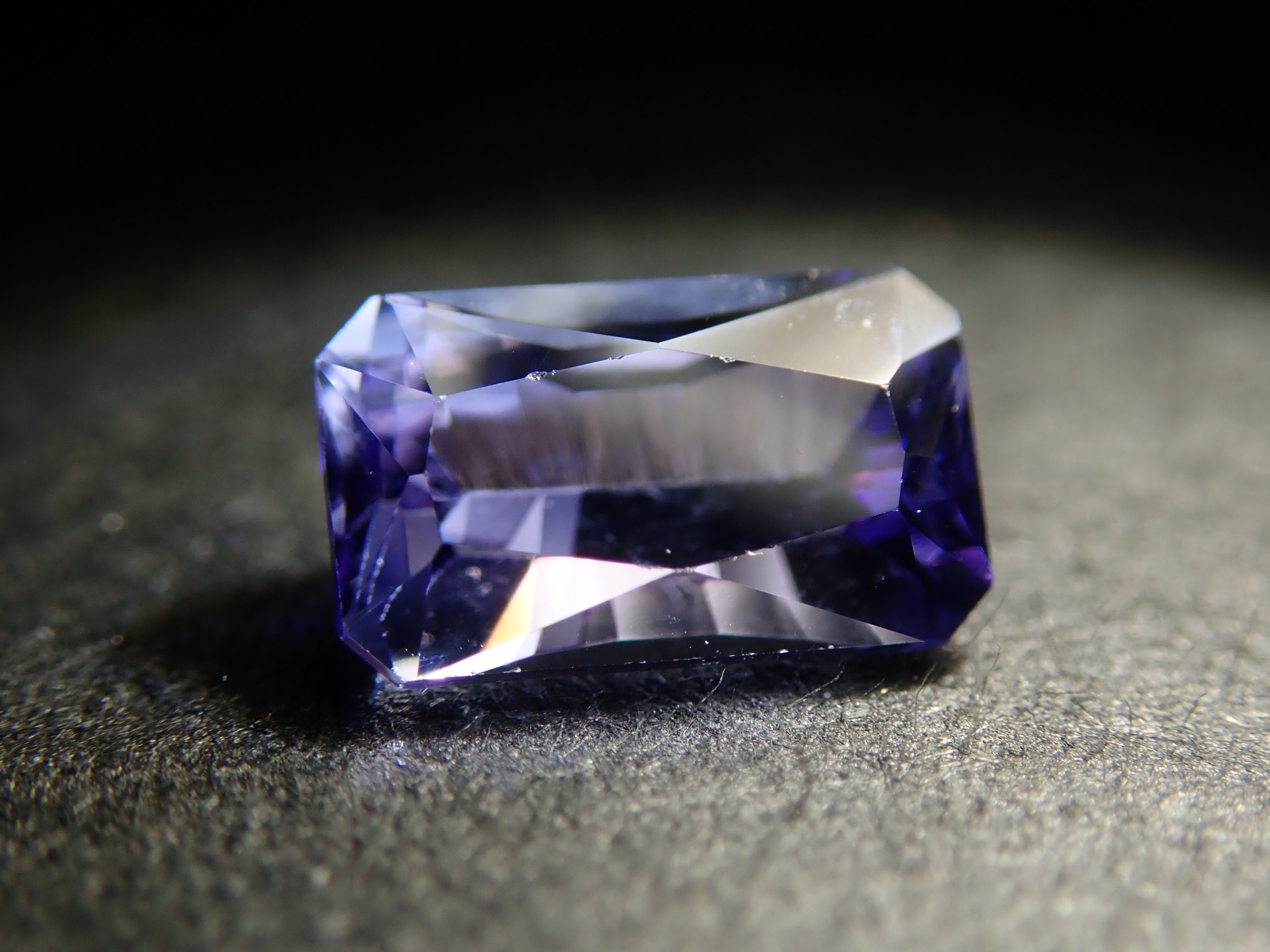 [12557993] Tanzanite from Tanzania 0.342ct loose stone