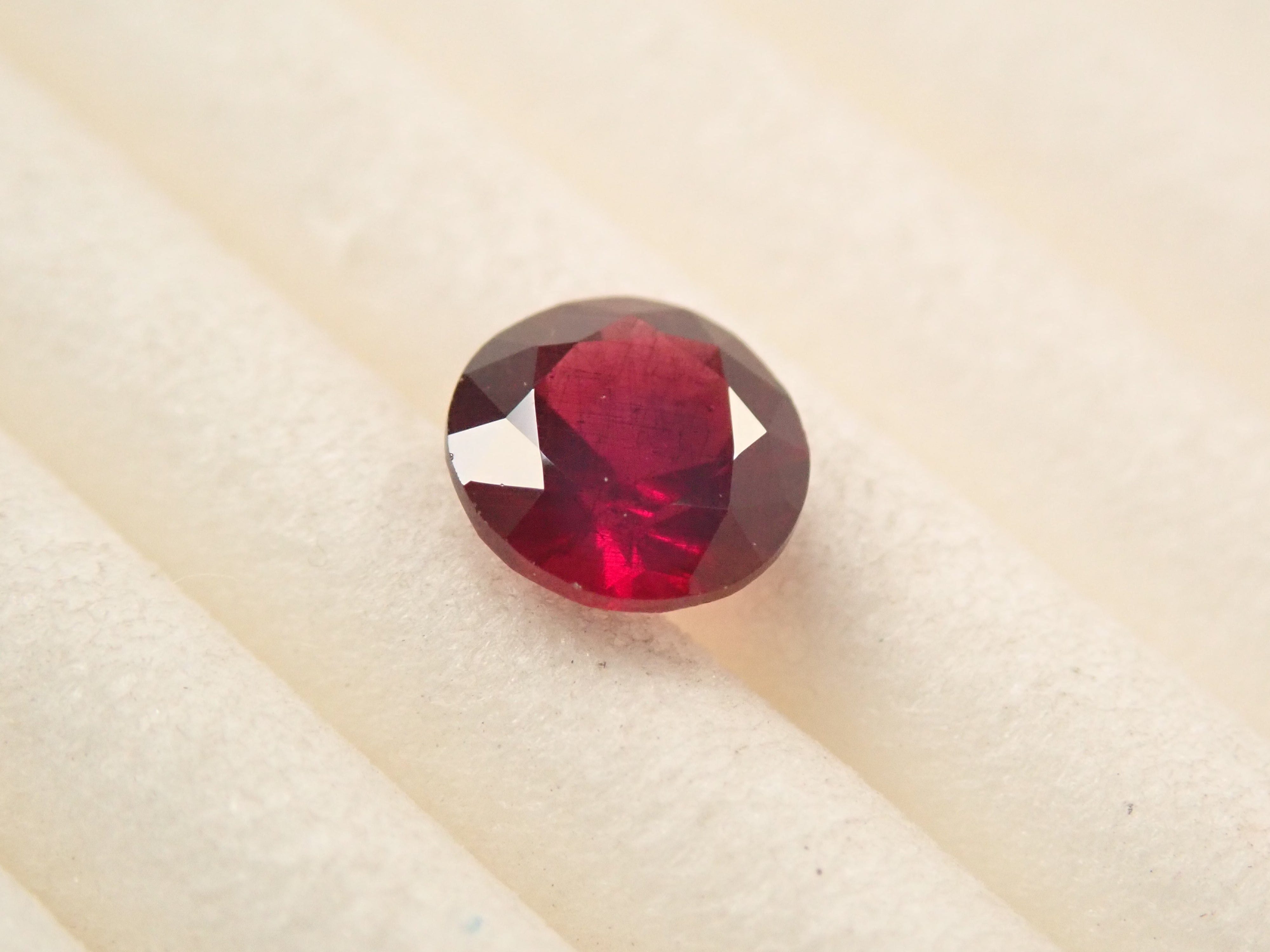 [12558104] American Anthill Garnet 0.410ct Loose