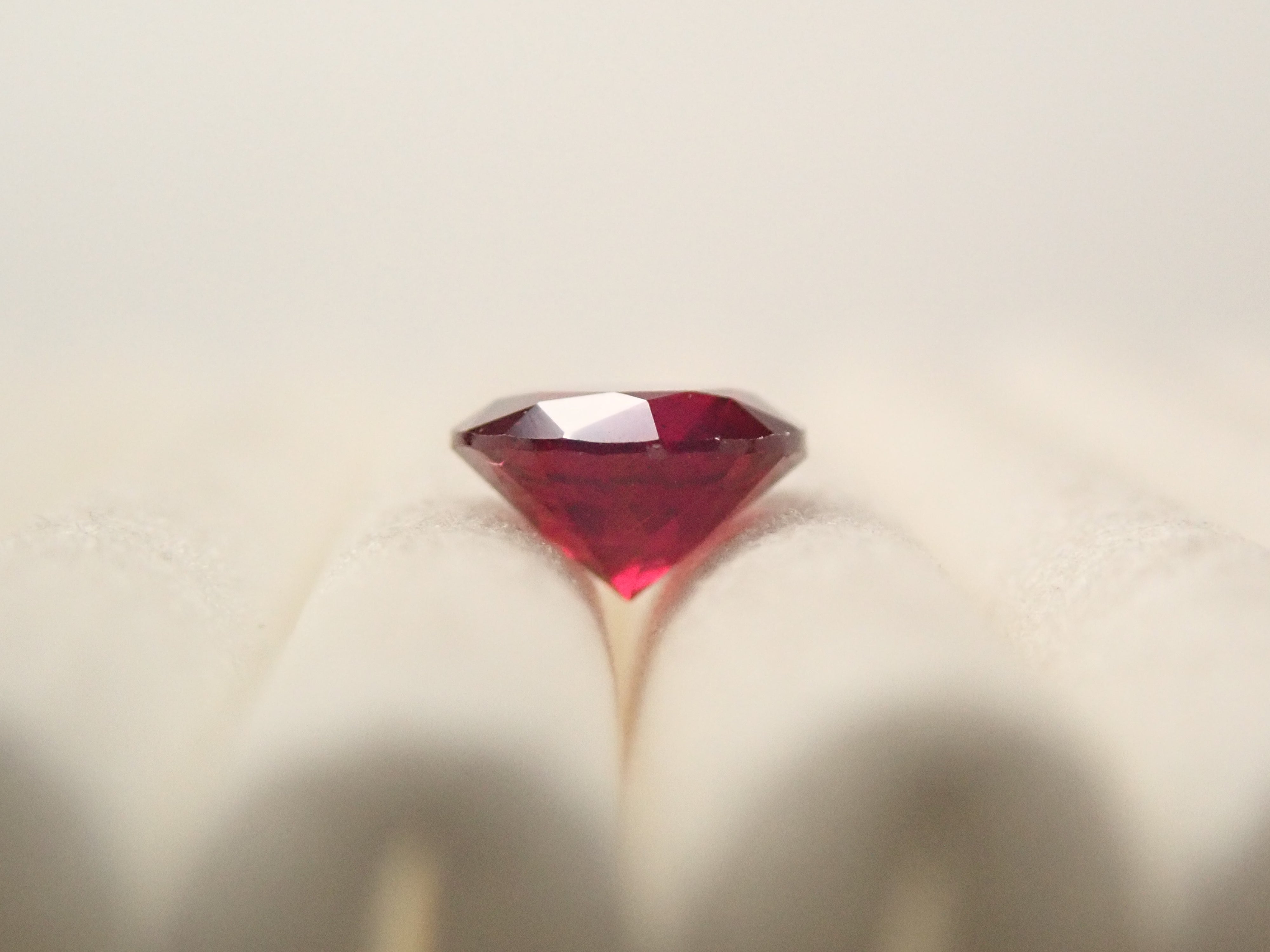 [12558104] American Anthill Garnet 0.410ct Loose