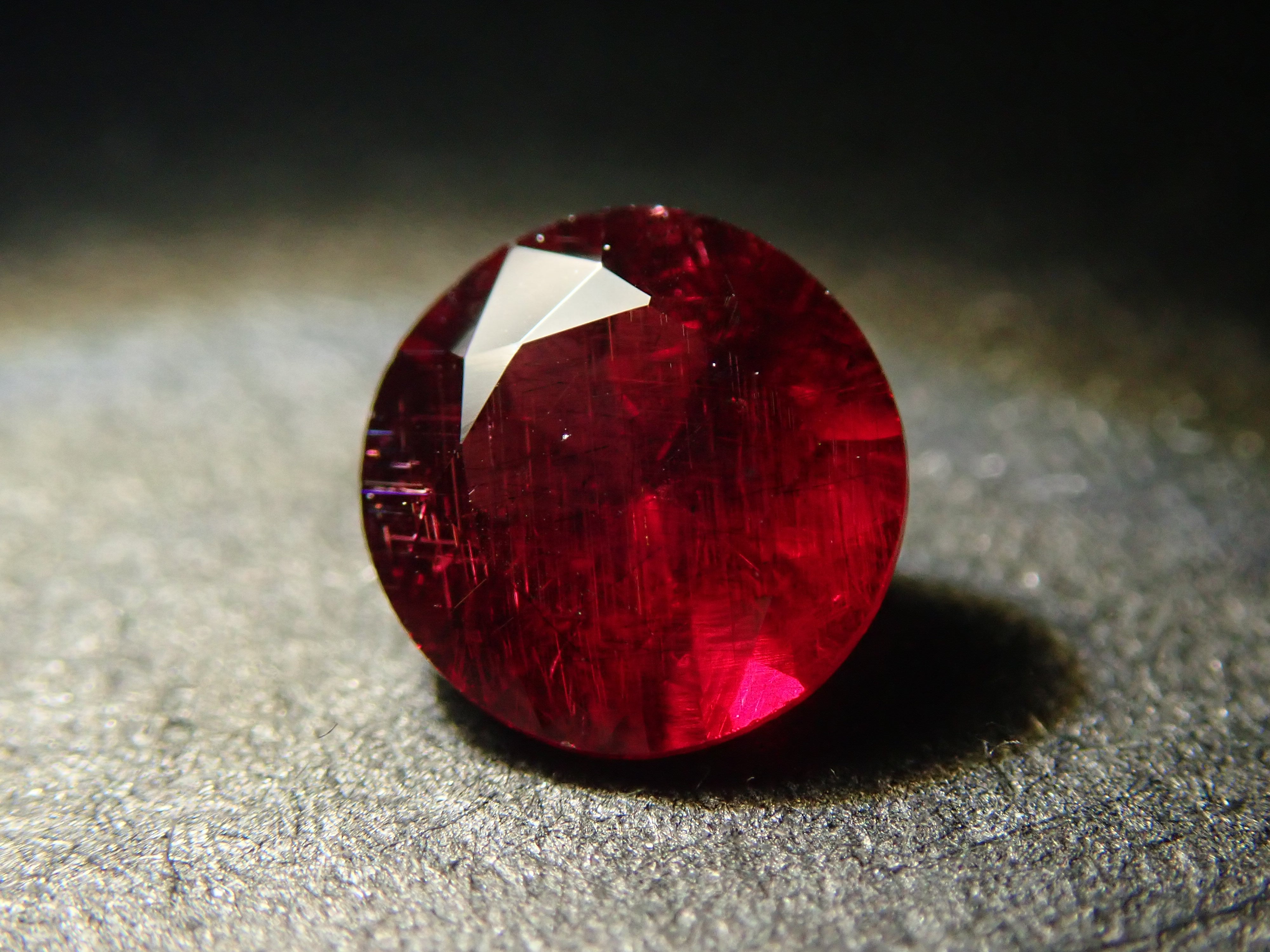 [12558104] American Anthill Garnet 0.410ct Loose