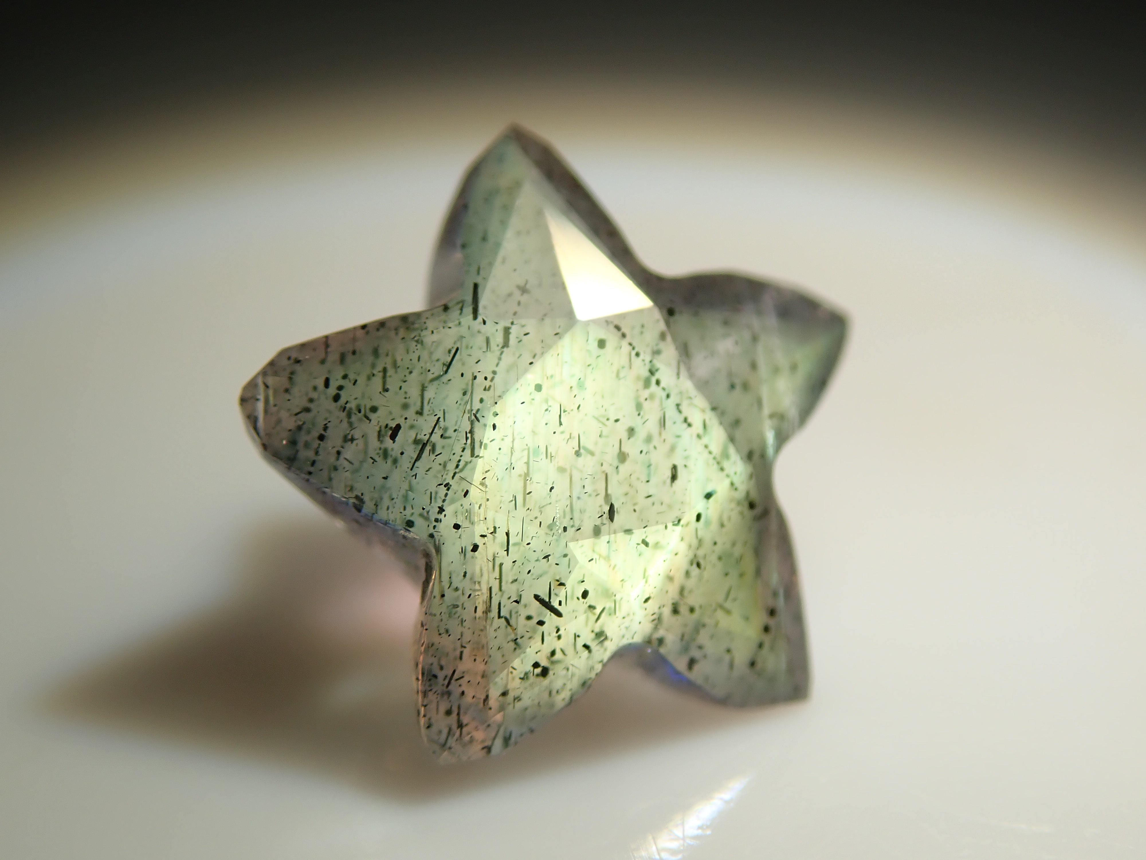 【11/3 22時販売】マダガスカル産ラブラドライト 0.903ctルース