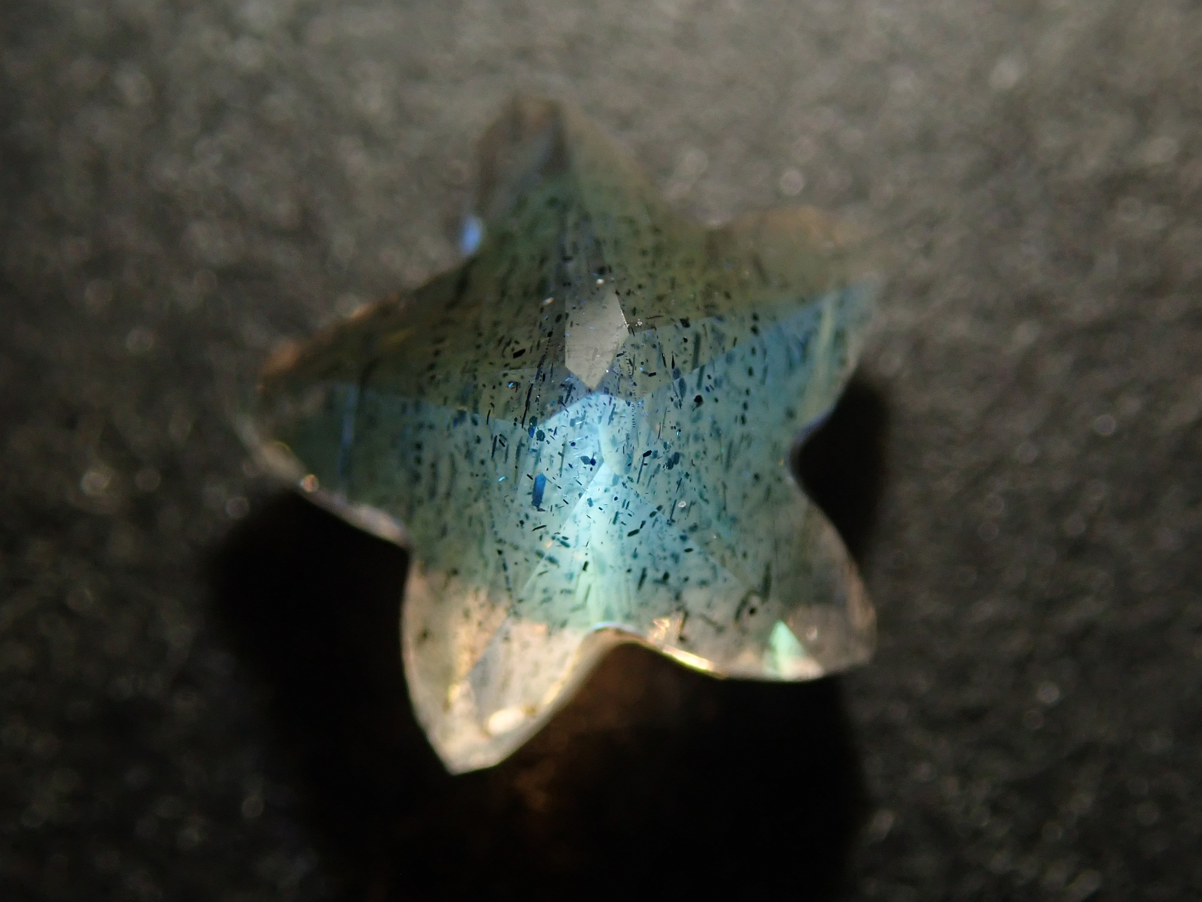 【11/3 22時販売】マダガスカル産ラブラドライト 0.903ctルース