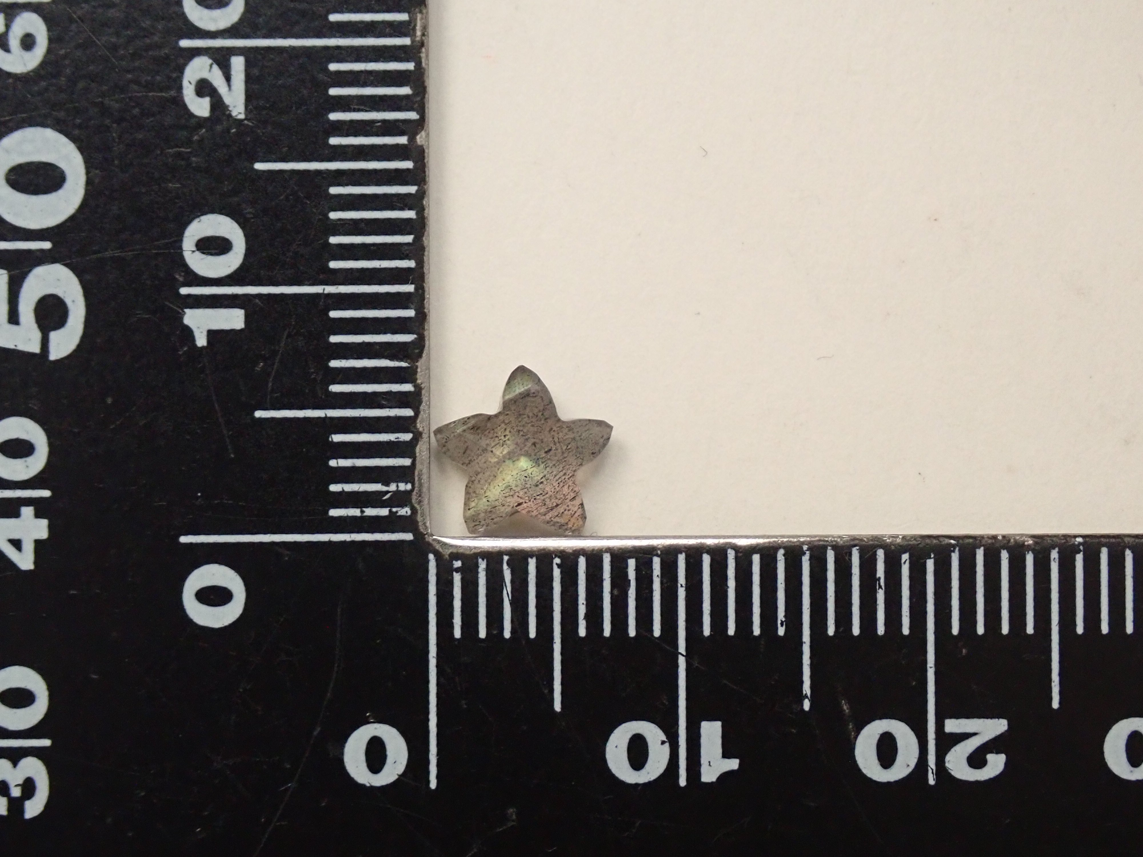 【11/3 22時販売】マダガスカル産ラブラドライト 0.903ctルース