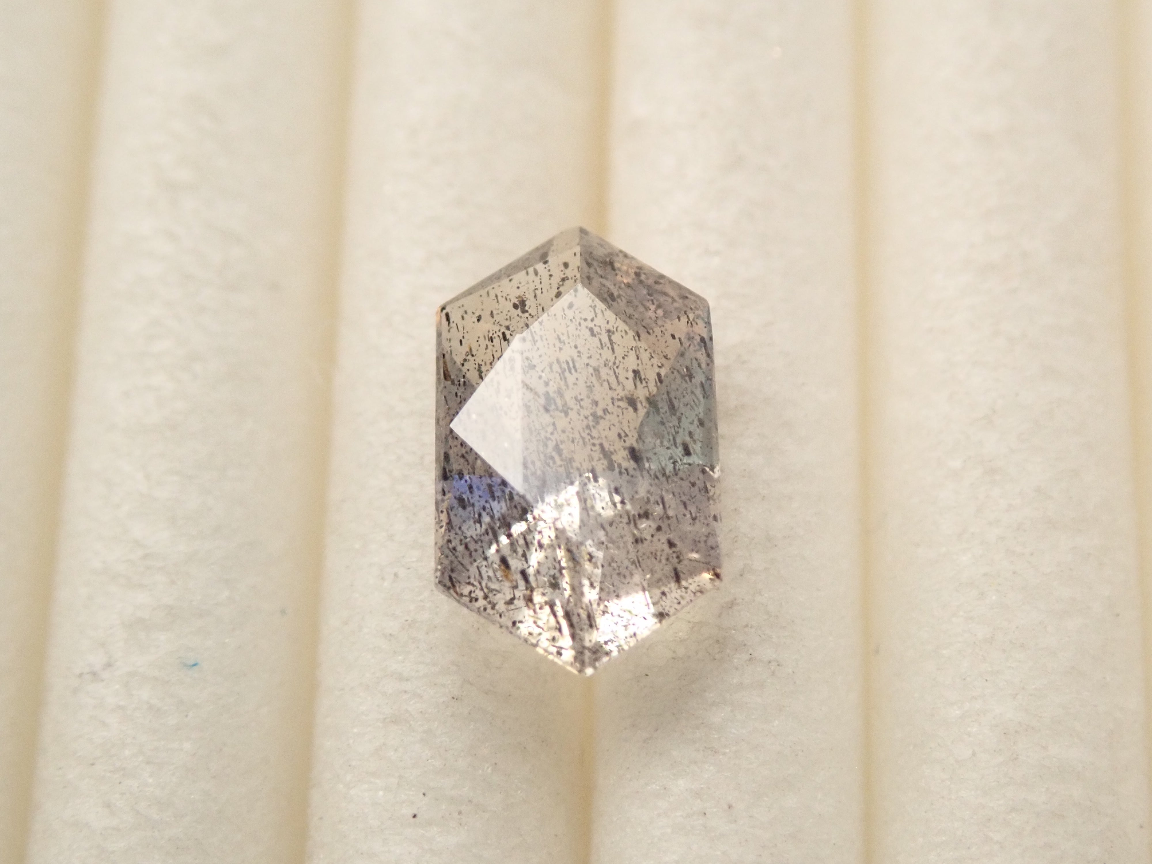 [12558200] Labradorite 0.546ct loose stone